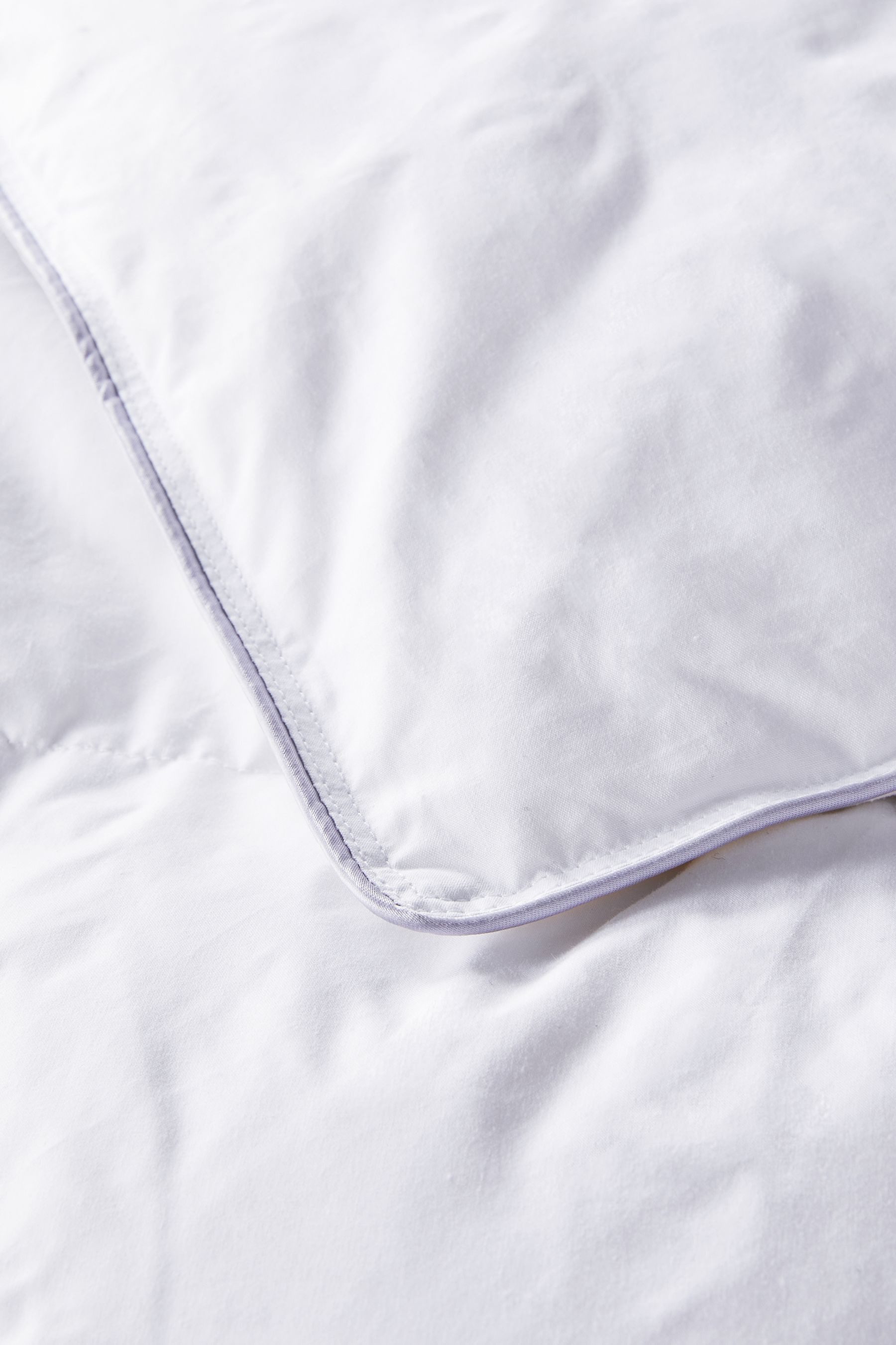 Next Federbettdecke Bettdecke aus Entenfedern und Daunen, 15 Tog, Füllung: Obermaterial: 100 % Baumwolle. Füllung: 90 % Entenfedern*, 10 % Entendaunen* *Enthält nicht-textile Elemente tierischen Ursprungs.
