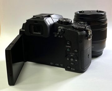 Panasonic Lumix G81+G3,5-5,6/12-60 mm Power OIS Schwarz Digitalkamera Systemkamera