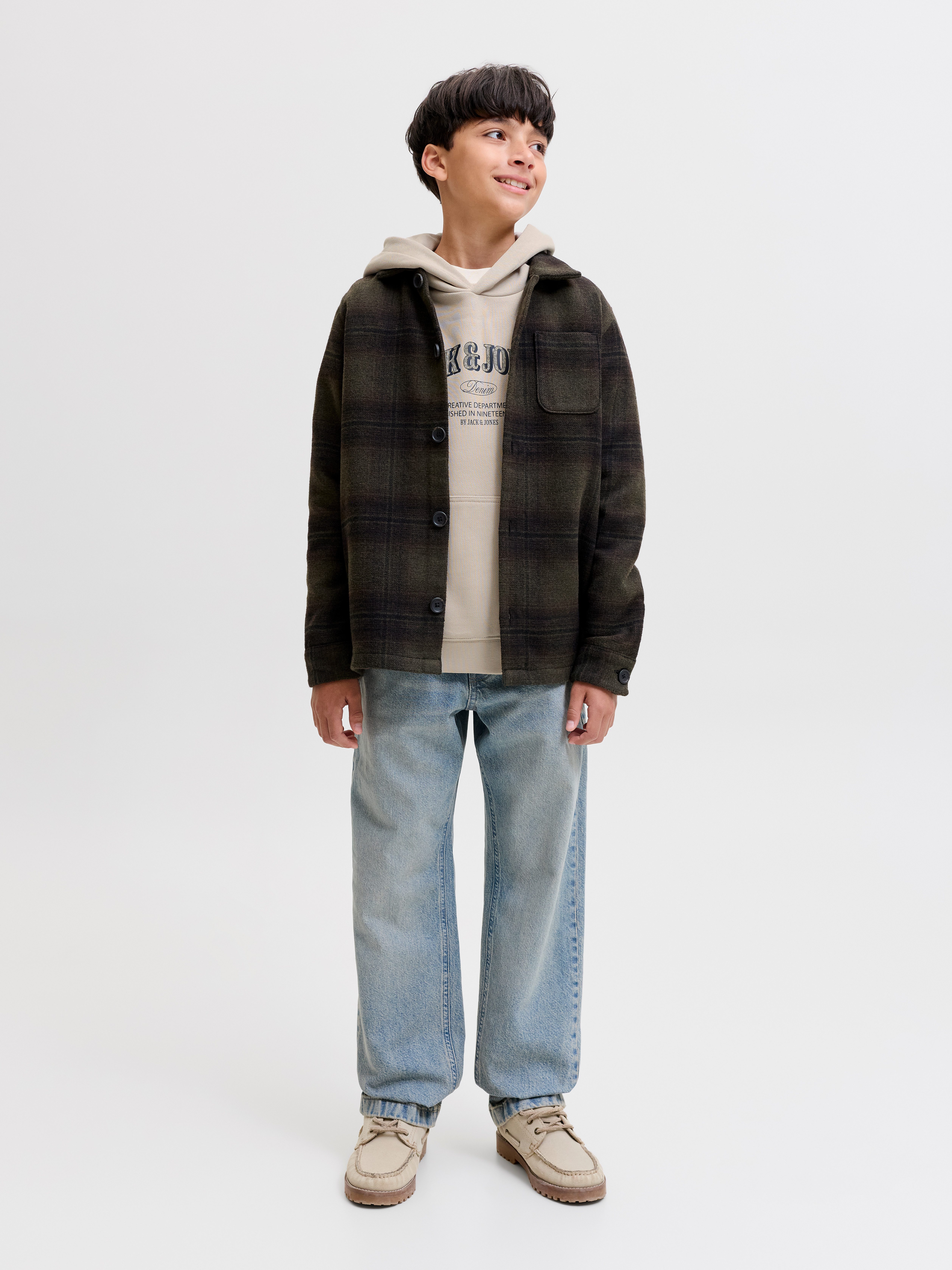 Jack & Jones Junior Kapuzensweatshirt JJEDENVER LOGO SWEAT HOOD JNR Baumwollmischung, locker geschnitten – Bild 4 von 5
