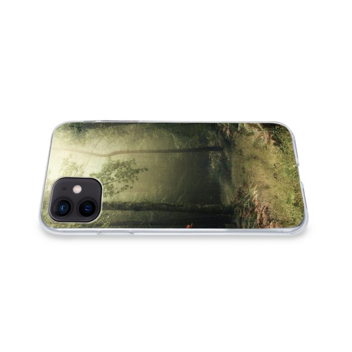 MuchoWow Handyhülle Dunkelheit - Wald - Bäume Handyhülle Apple iPhone 12 Smartphone-Bumper Print Handy ZV10903