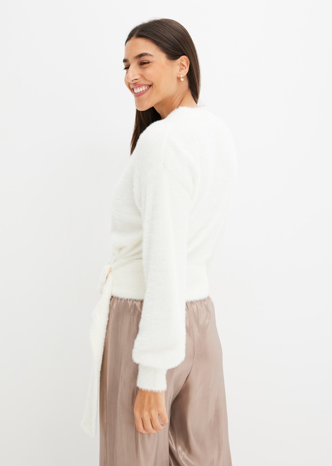 bonprix Wickelpullover aus Polyamid, Viskose und Polyester, schmale Passform