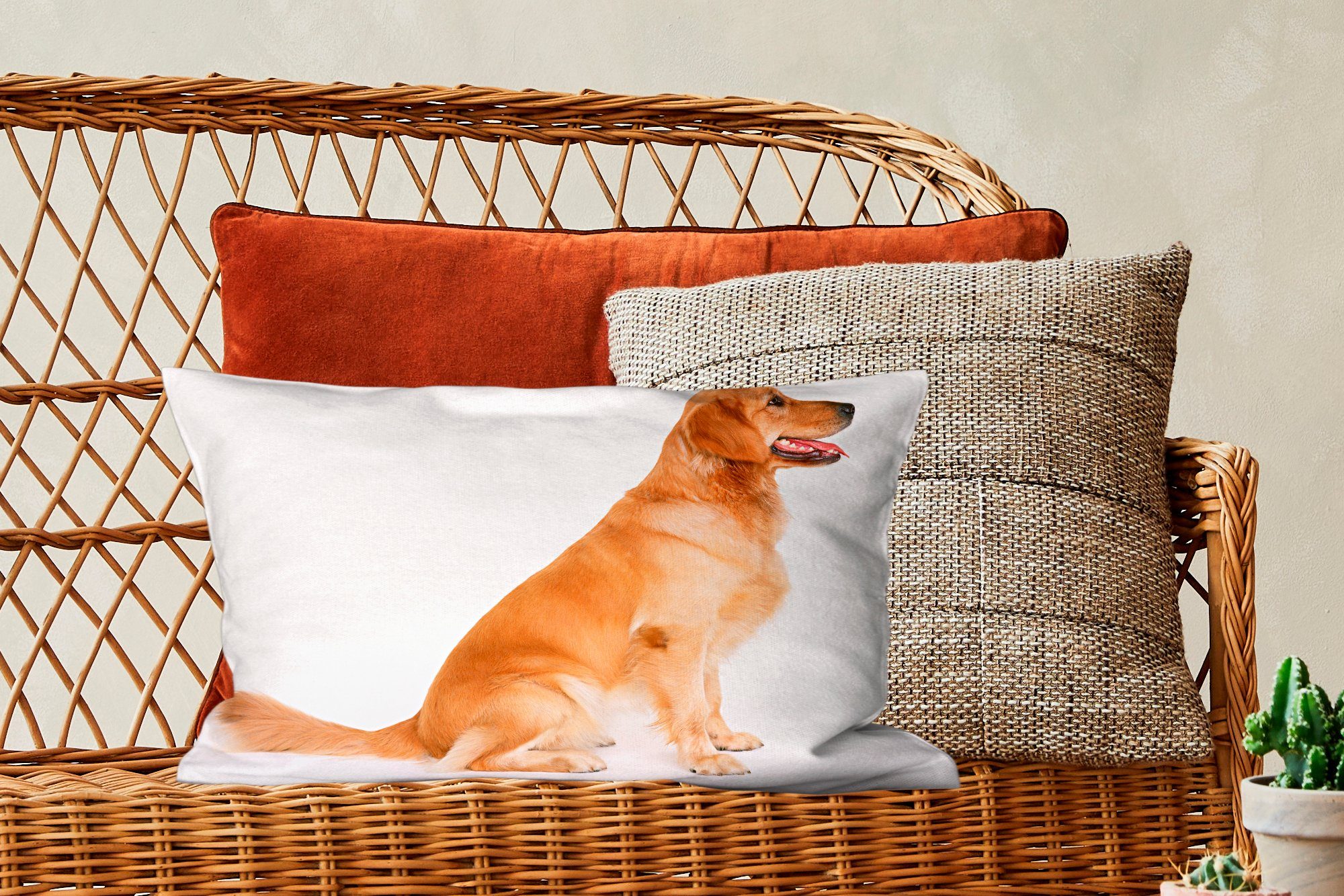 Dekokissen Füllung, Schlafzimmer Retrievers, Golden mit Dekokissen Zierkissen, Wohzimmer Dekoration, sitzenden MuchoWow Seitenansicht eines