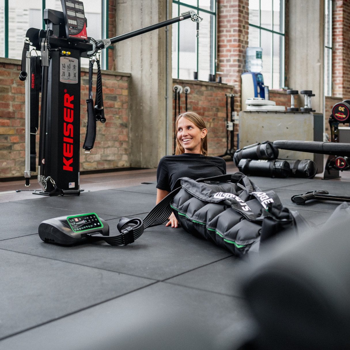 Reboots Massagegerät Reboots One Lite Recovery Boots – 6 Kammern, 240 mmHg, 6 Programme – Bild 4 von 5