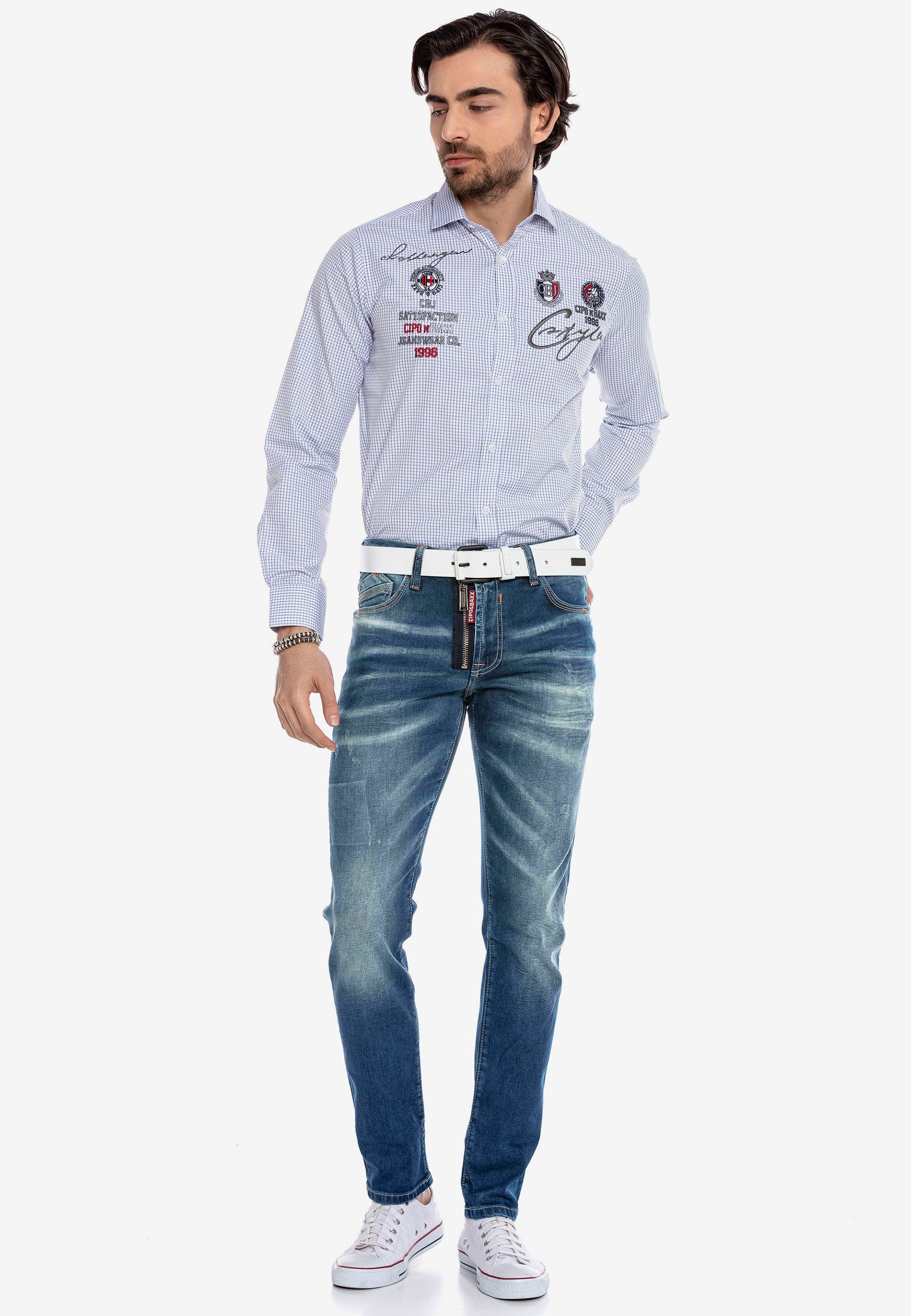 Bequeme Jeans Used-Elementen Baxx Cipo trendigen mit &