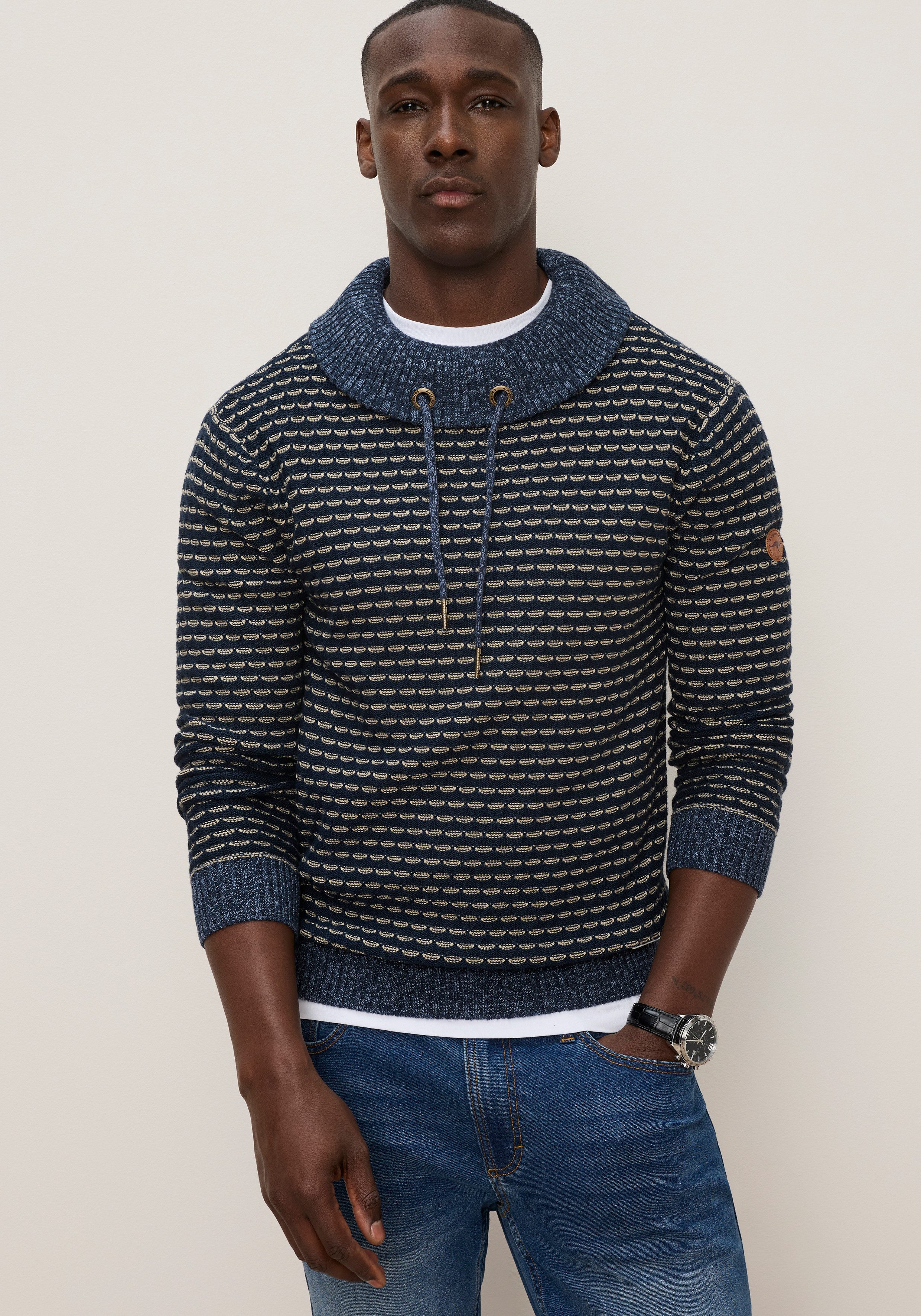 KangaROOS Rollkragenpullover aus Strick, mit Rollkragen und Kordelzügen, Langarm, Regular Fit