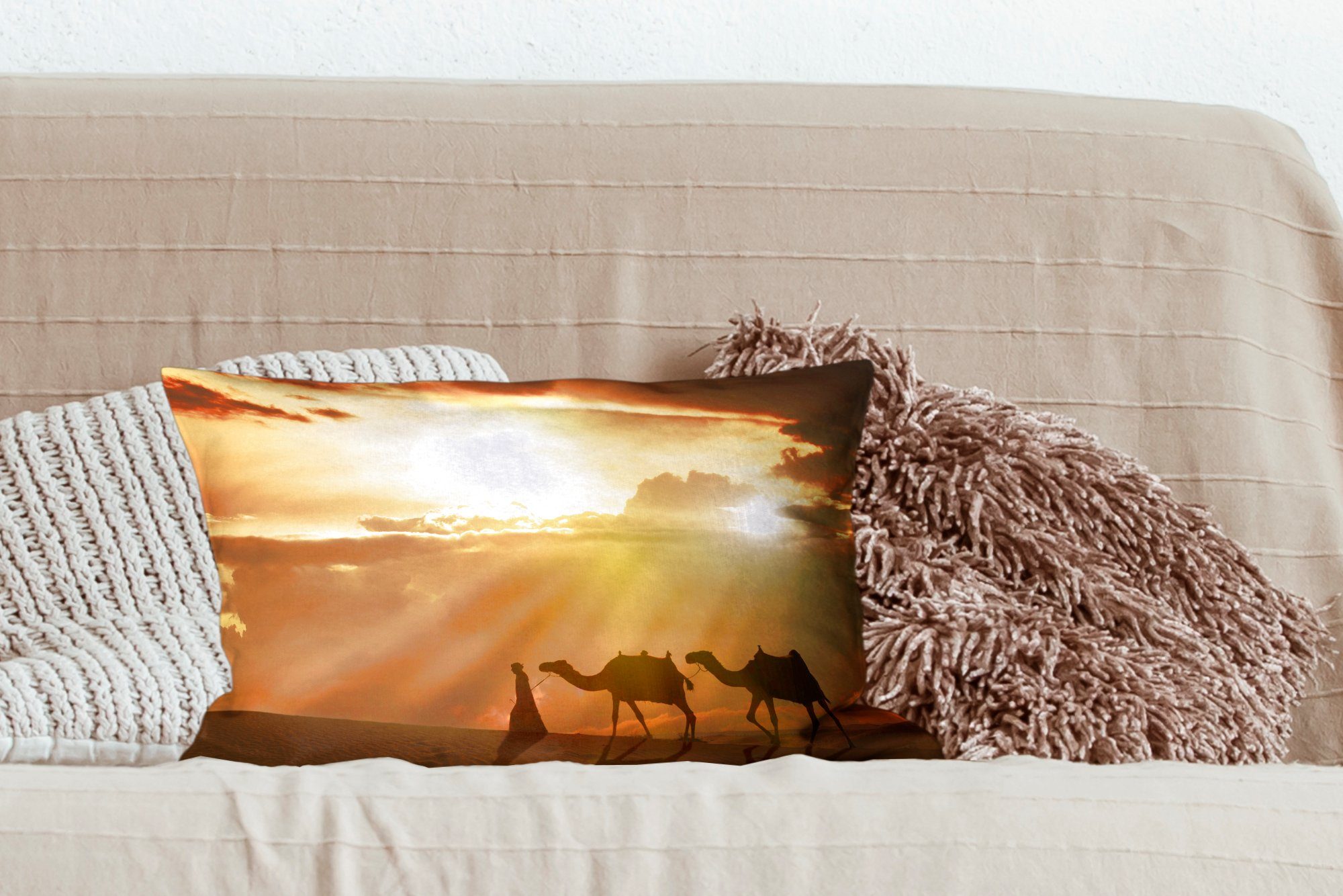 Dekokissen Kamele Sonnenuntergang, Dekokissen MuchoWow Mann Zierkissen, Wohzimmer Arabischer Schlafzimmer mit und Dekoration, bei Füllung,