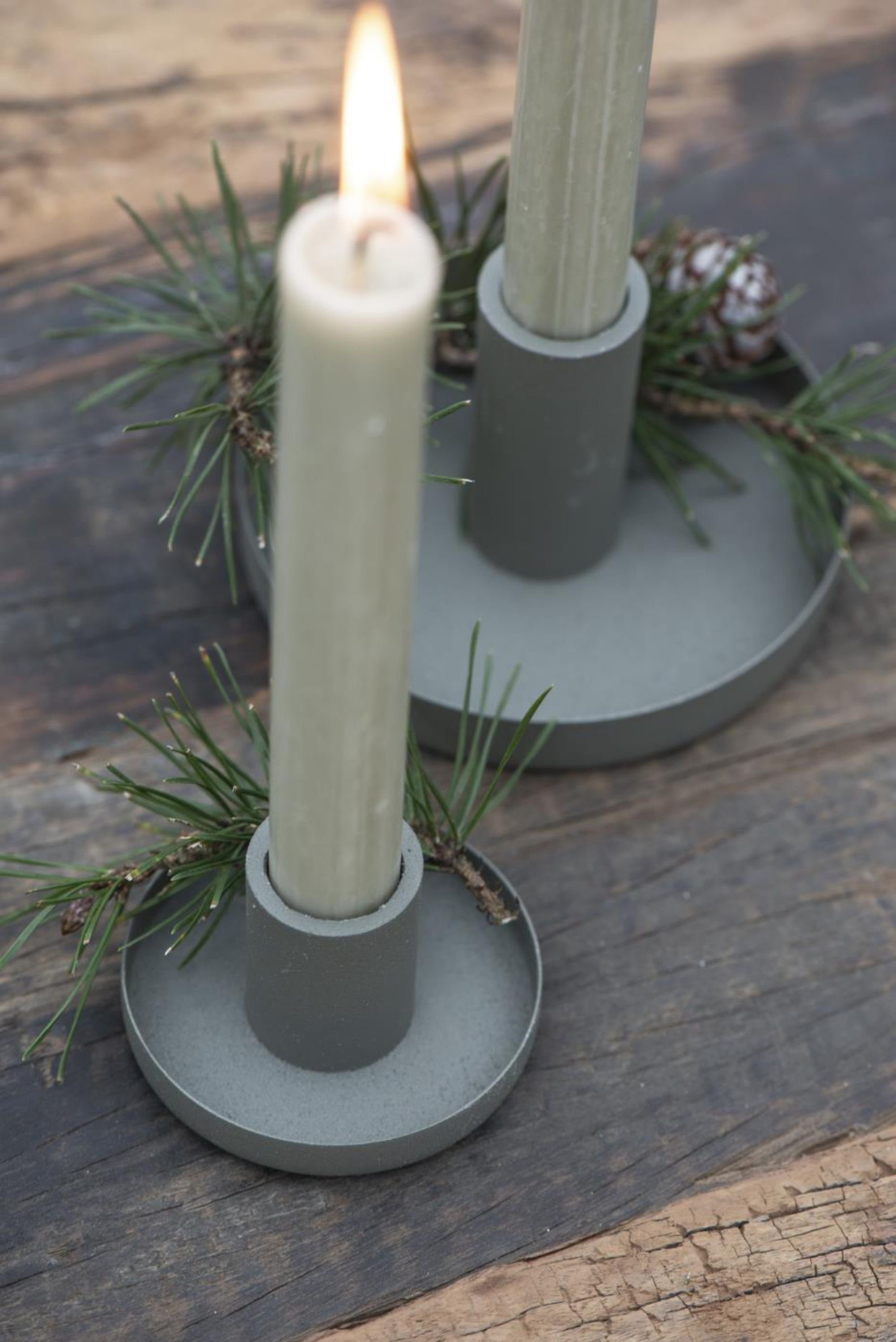 Ib Laursen Stil skandic staubig matt Stück Kandelaber, grün 2 moderne Kerzenständer
