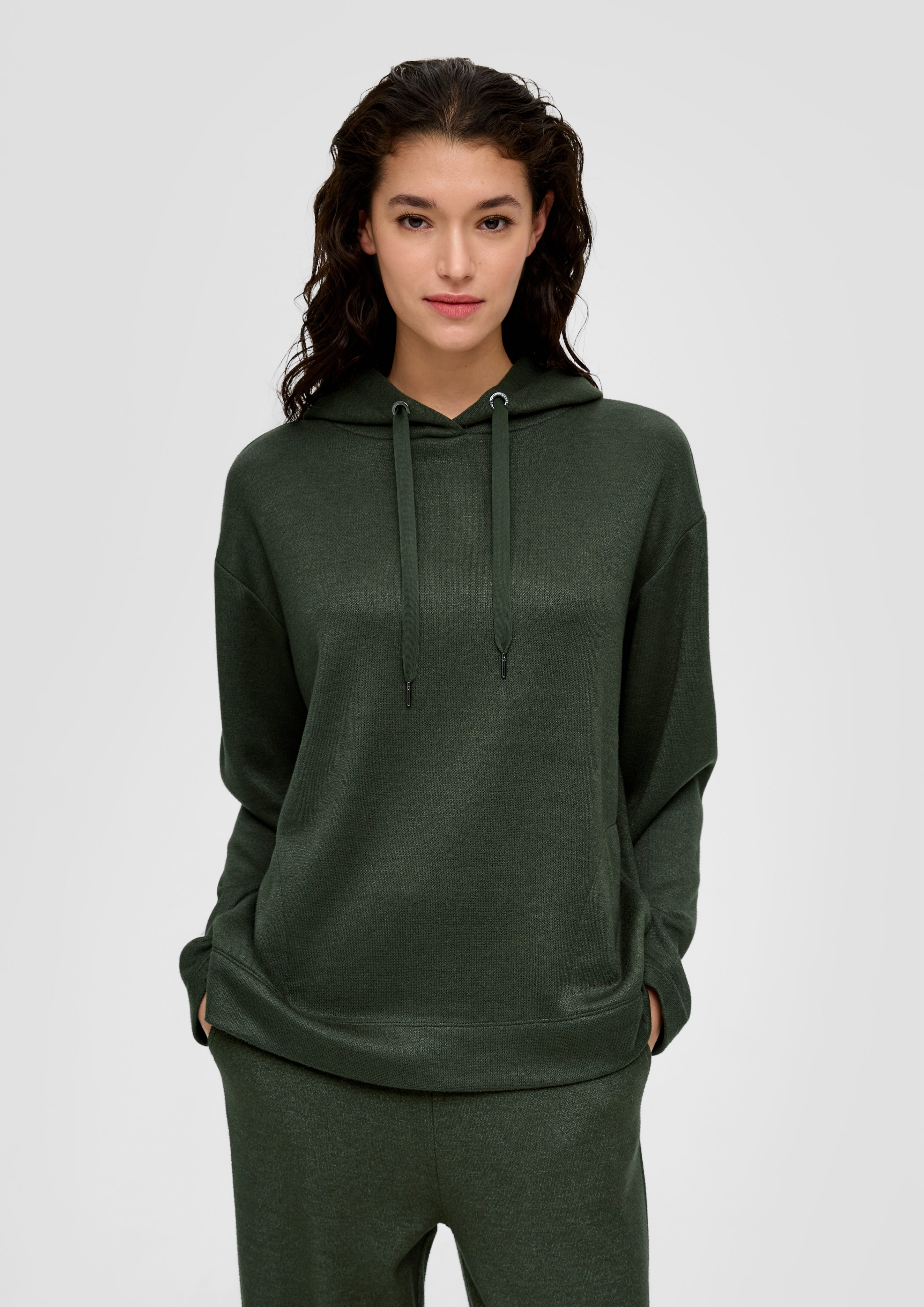 s.Oliver Sweatshirt Hoodie aus Viskosemix olivgrün