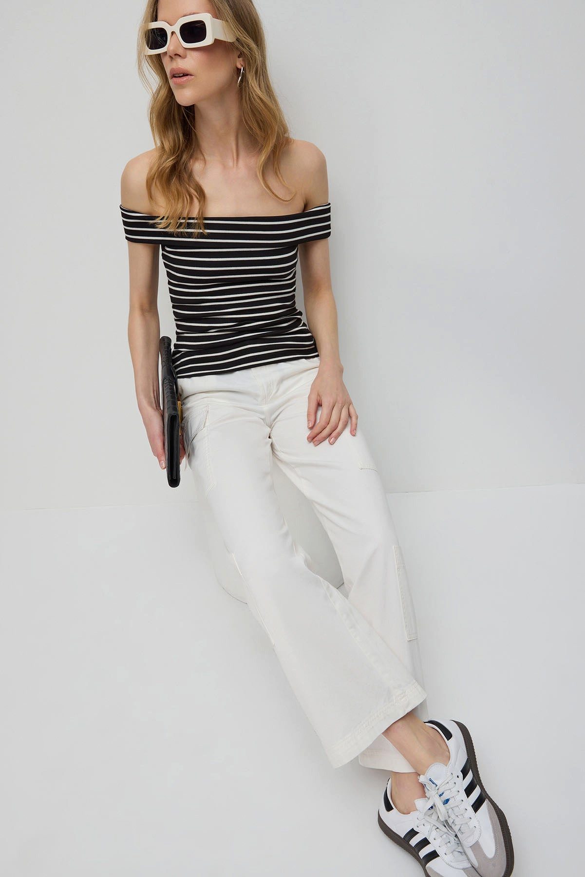 No Matter What T-Shirt Schulterfreies, ärmelloses Body-Sit-T-Shirt mit geradem Ausschnitt