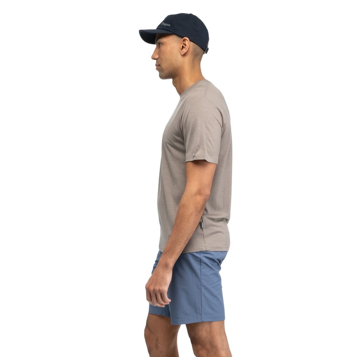 Bergans Kurzarmshirt Merino Light Tee Men Leichtes, atmungsaktives Merino-T-Shirt für optimalen Komfort bei