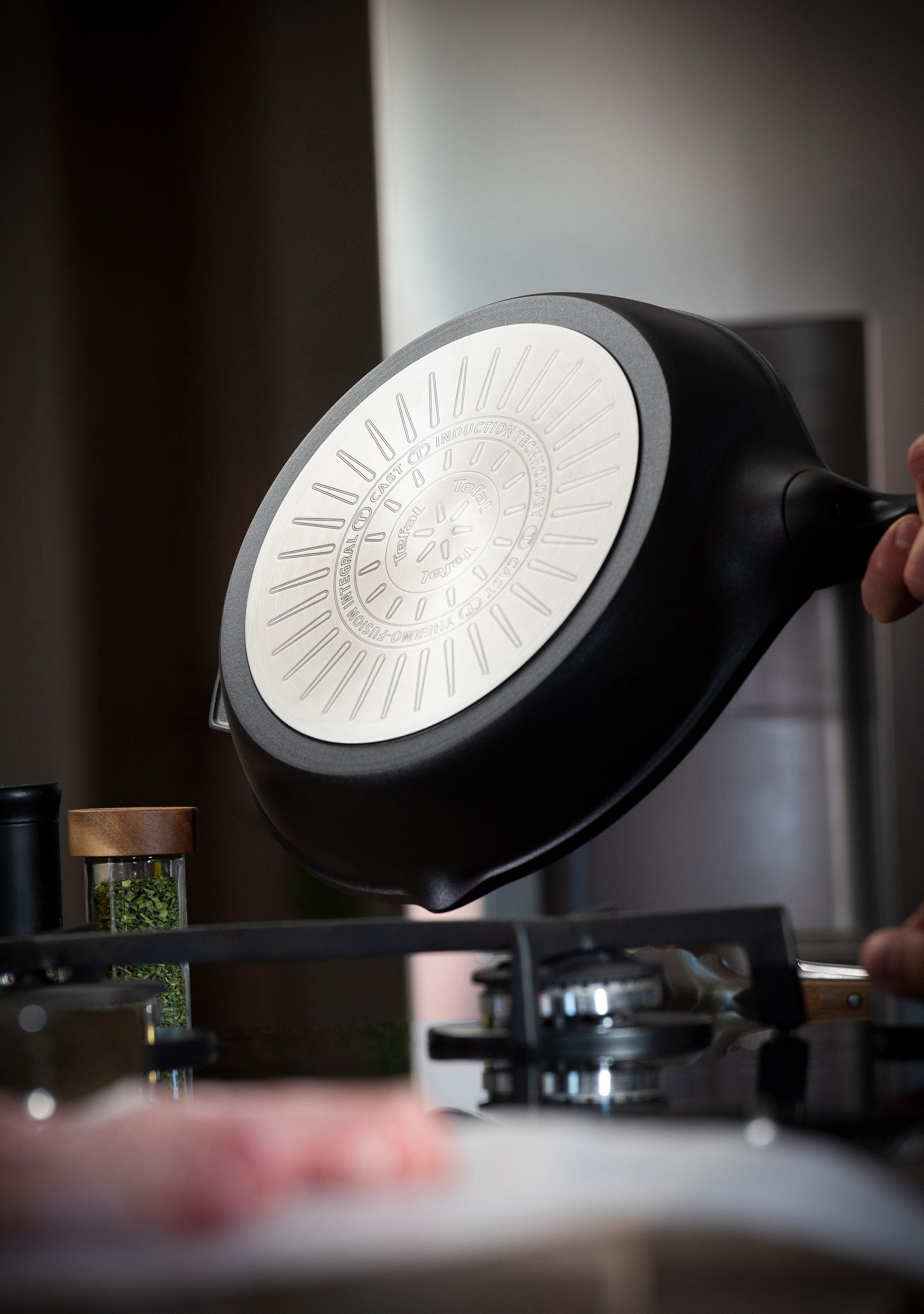 Tefal Grillpfanne Robusto Bratpfanne Induktion mit Antihaftversiegelung, Aluminium (1-tlg), Thermo-Signal bei idealer Brattemperatur, für alle Herdarten geeigne – Bild 4 von 5