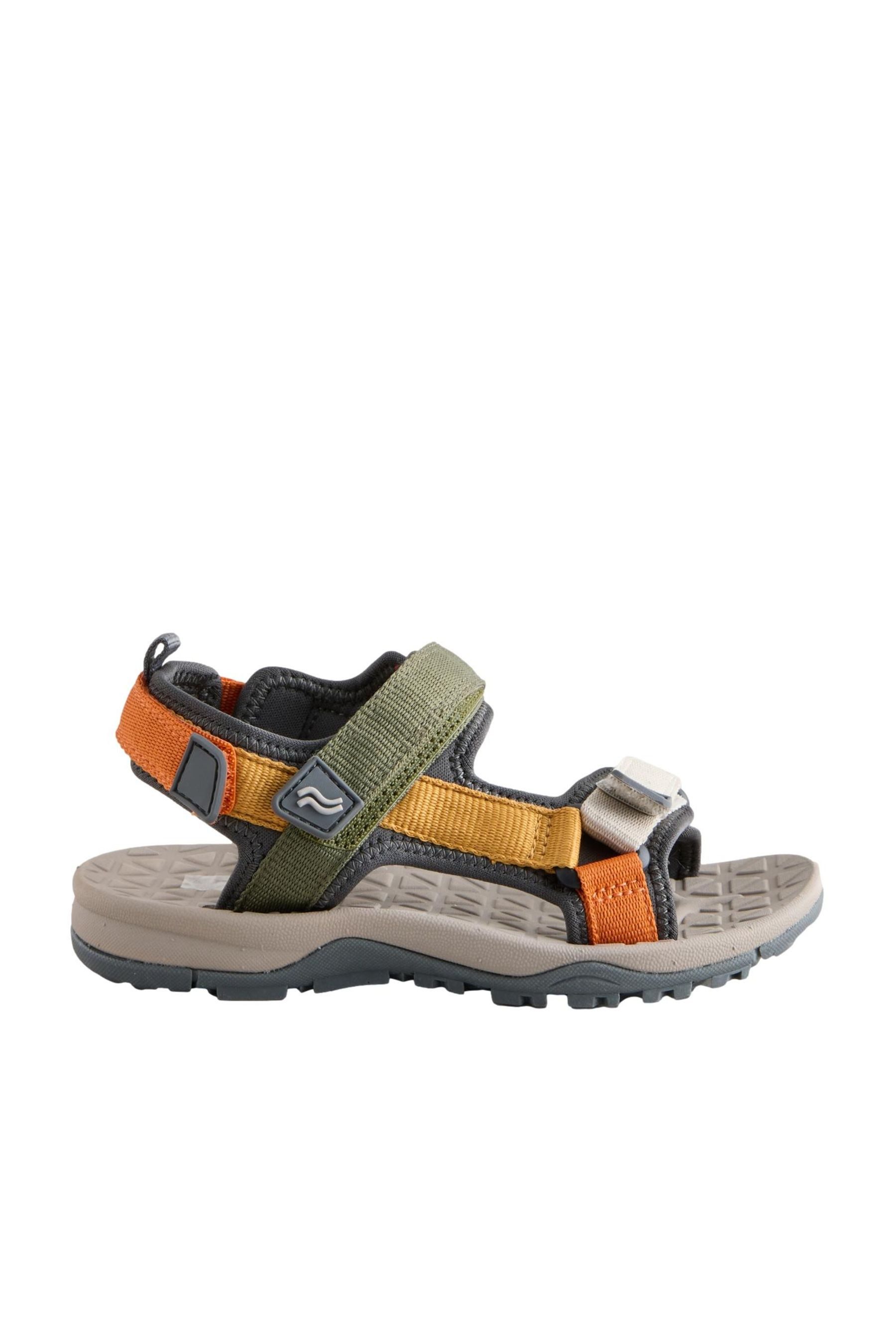 Next Trekking-Sandalen mit Klettverschluss Sandale (1-tlg)