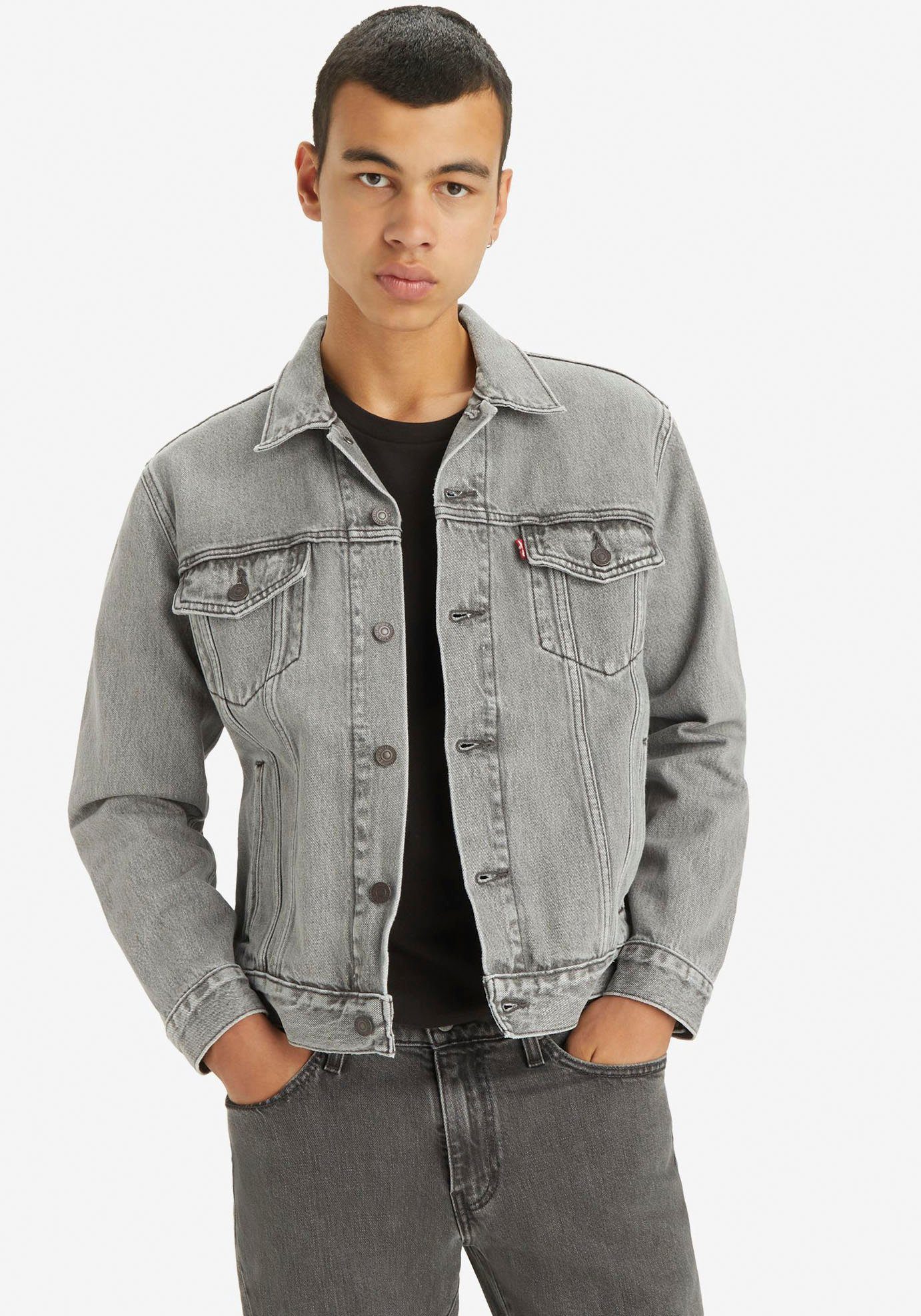 Levi's® Jeansjacke VINTAGE FIT TRUCKER JKT mit Knopfleiste günstig online kaufen