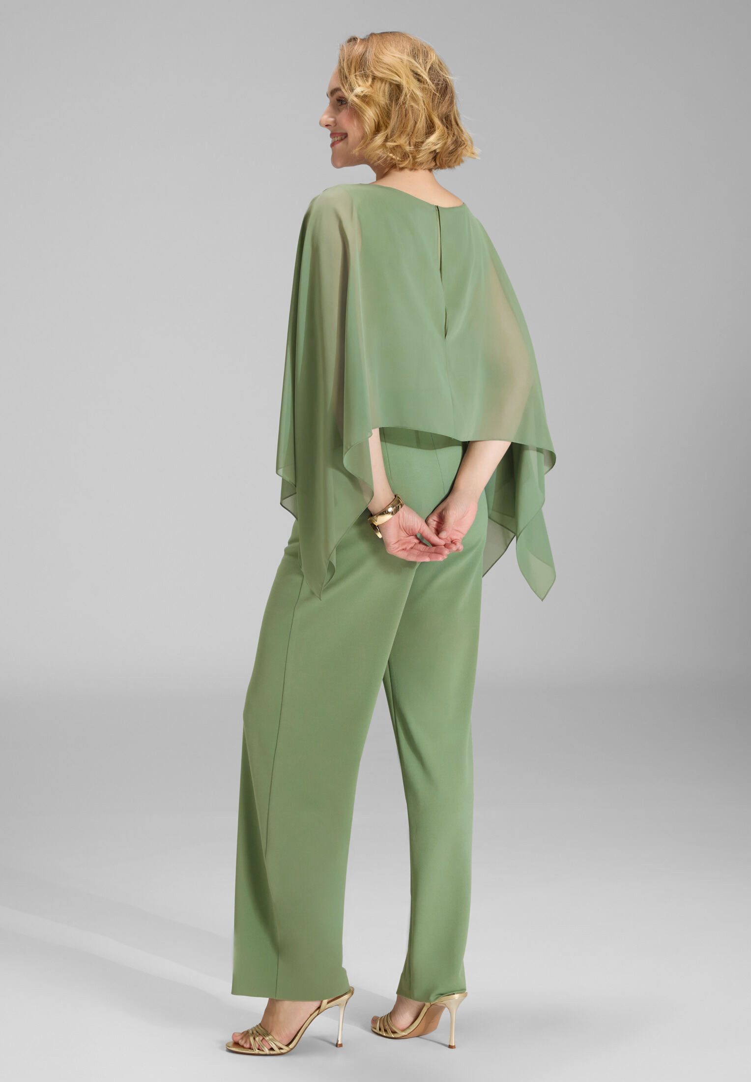 SWING Jumpsuit - Jumpsuit mit Chiffon Cape Oberteil in lockerer Passform