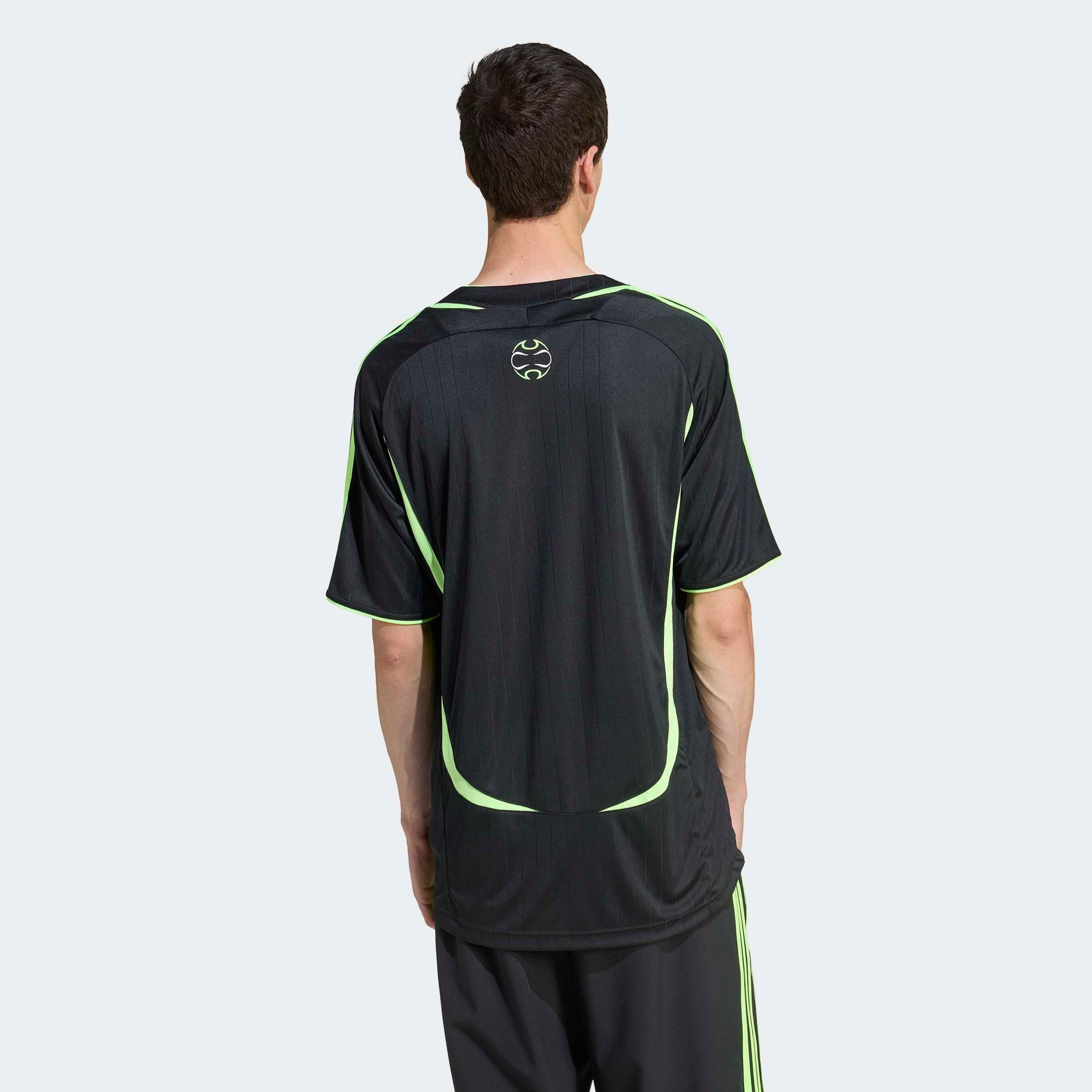 adidas Originals T-Shirt TEAMGEIST TEE sportlicher Look, Kurzarm, mit Rundh günstig online kaufen