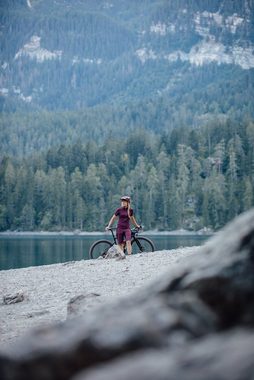 Gonso Radhose CASINA Damen Bike-Shorts, Fahrradhose, Sitzpolster und Taschen, Bund flexibel