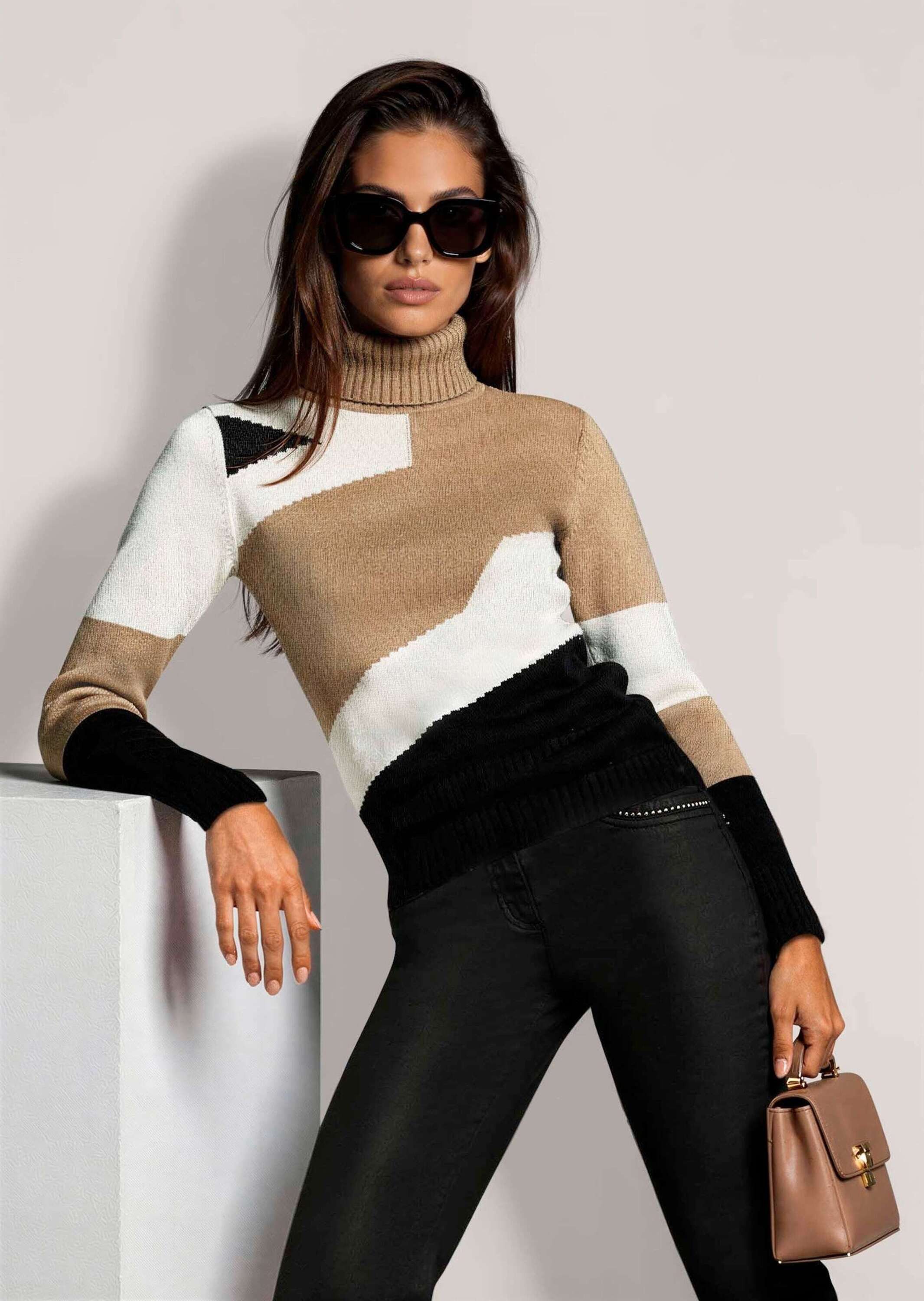 MADELEINE Strickpullover Rollkragen-Pullover mit Jacquard Wärmender Rollkragen, grafisches Muster & Rippbündchen