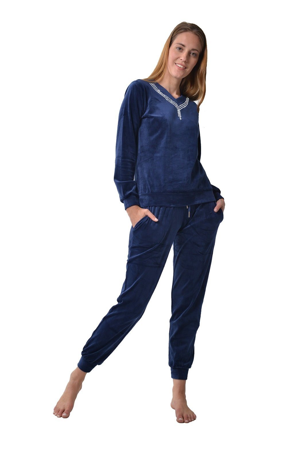 RAIKOU Hausanzug elegant Homewear Freizeitanzug Fitnessanzug (2-Teiliger Jogginganzug Trainingsanzug smartweiche Nicki, 2 tlg) am Ausschnitt mit hellem Stassstein