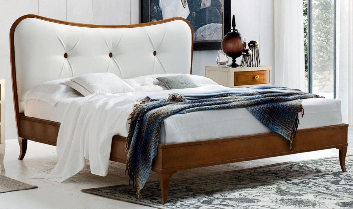 Casa Padrino Bett »Biedermeier Doppelbett Braun / Weiß 182 x 214 x H. 120  cm - Massivholz Bett mit Echtleder Kopfteil - Schlafzimmer Möbel - Qualität«
