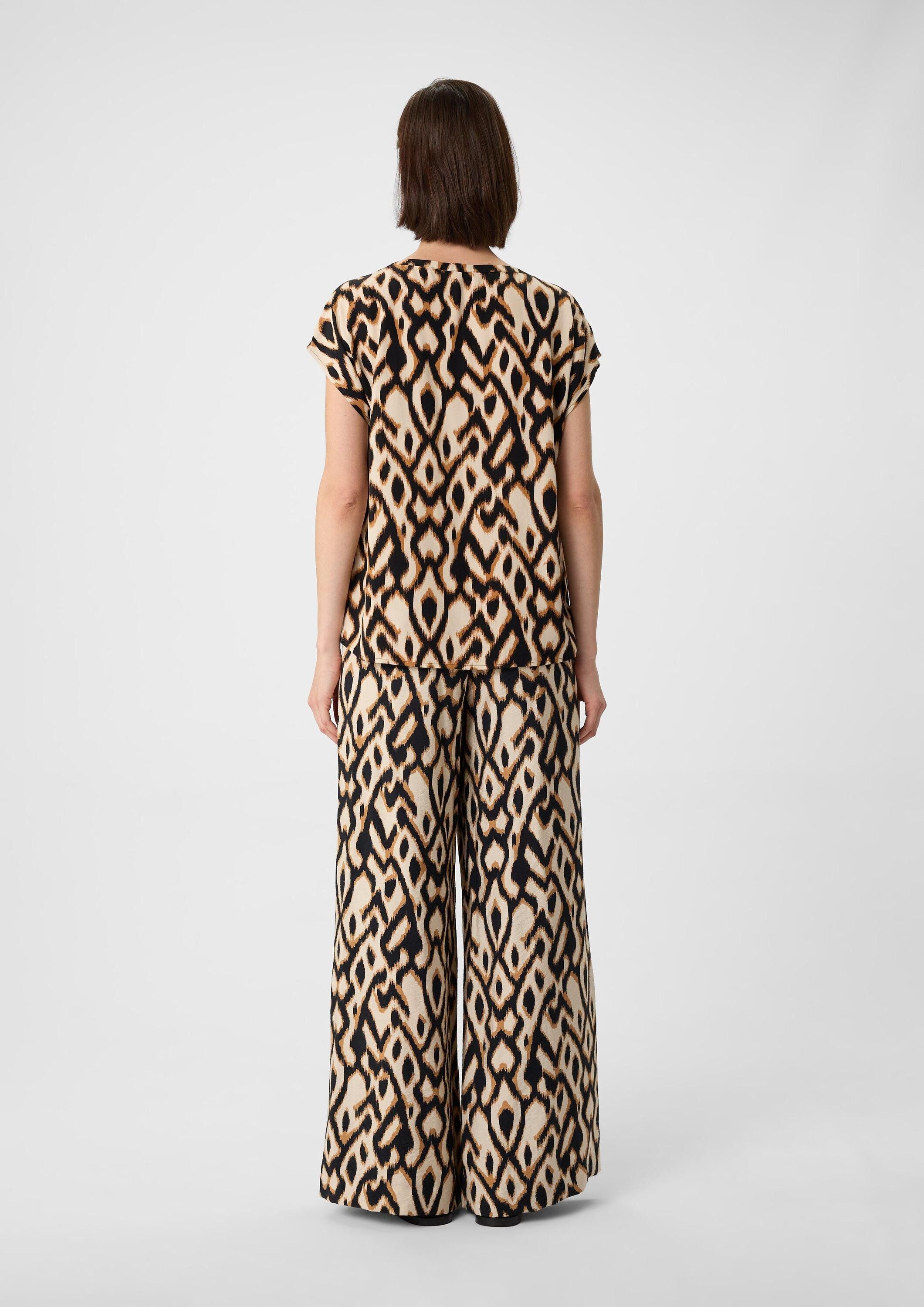 comma Blusentop Bluse Bluse mit All-over-Print und V-Ausschnitt
