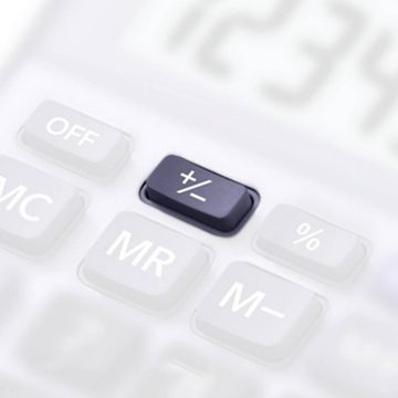 CASIO Taschenrechner Tischrechner 8-stellig, Angewinkeltes Display, Währungsumrechnung
