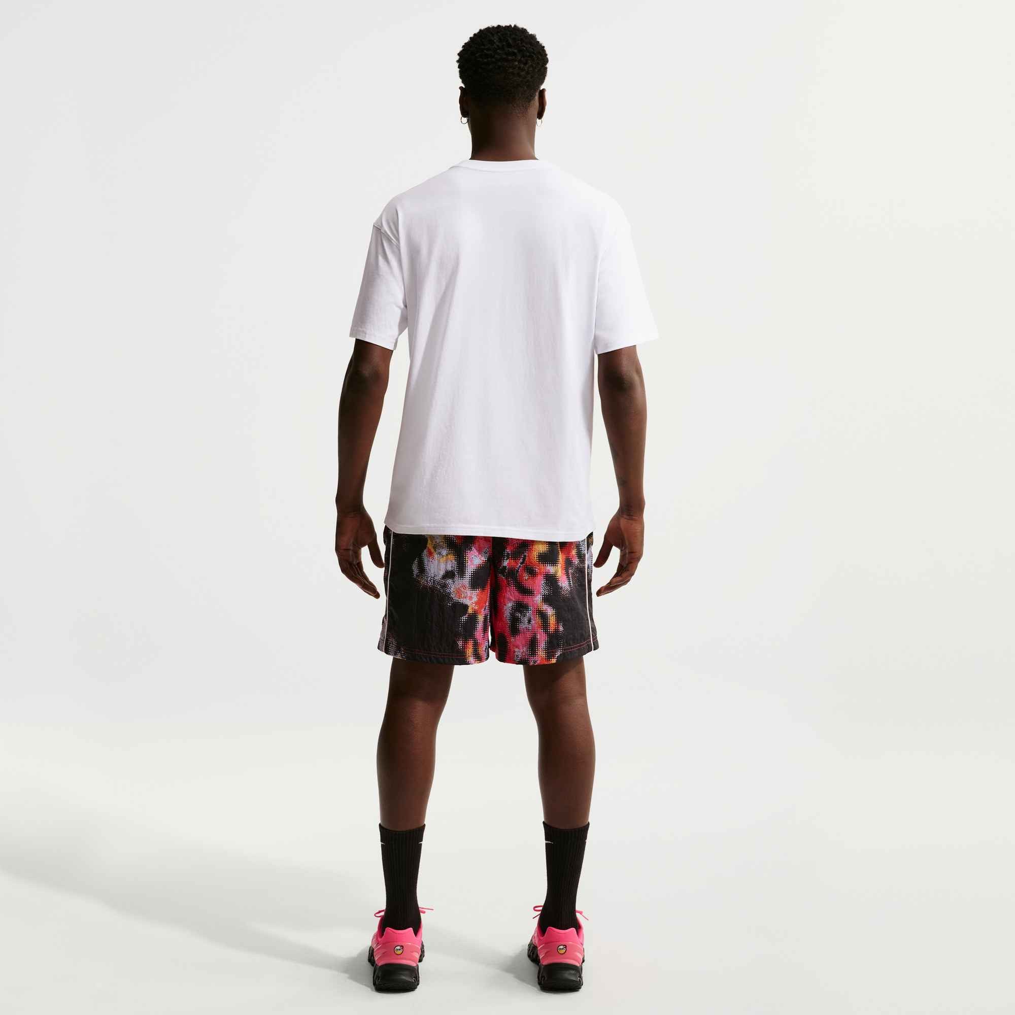 Nike T-Shirt U NSW TEE LSE AIR AOP für sportliche Aktivitäten, kurzärmlig, kragenlos, ohne Verschluss