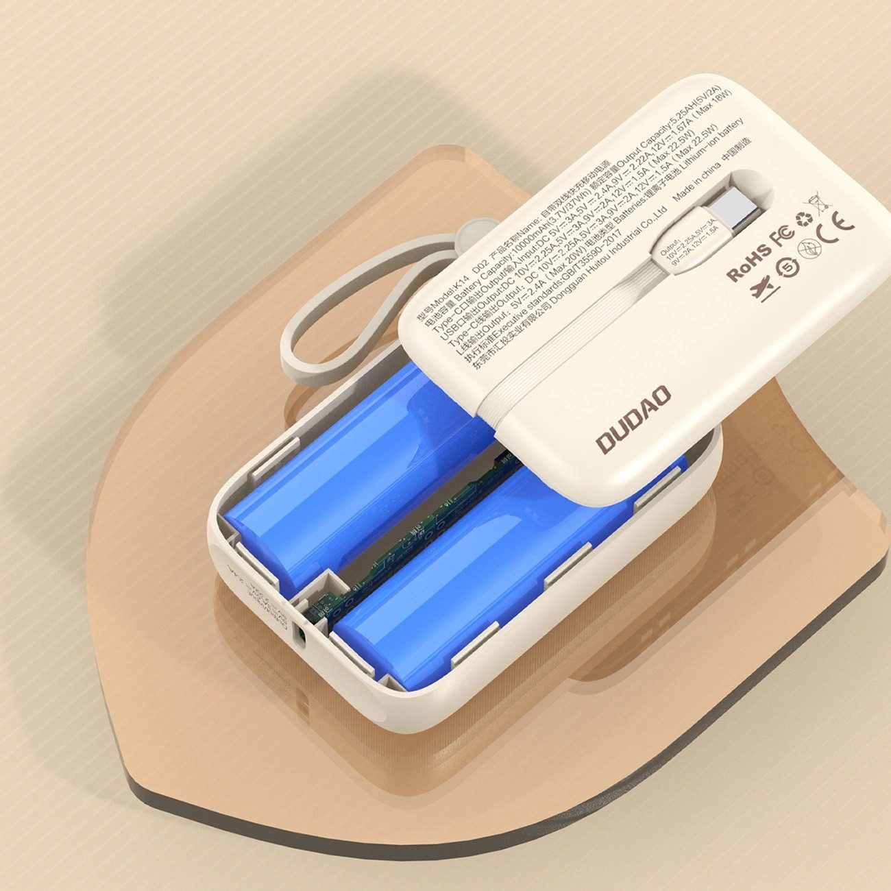 Dudao Powerbank K-14 USB-A / USB-C 10000 mAh- USB-A, USB-C Powerbank – Bild 3 von 4