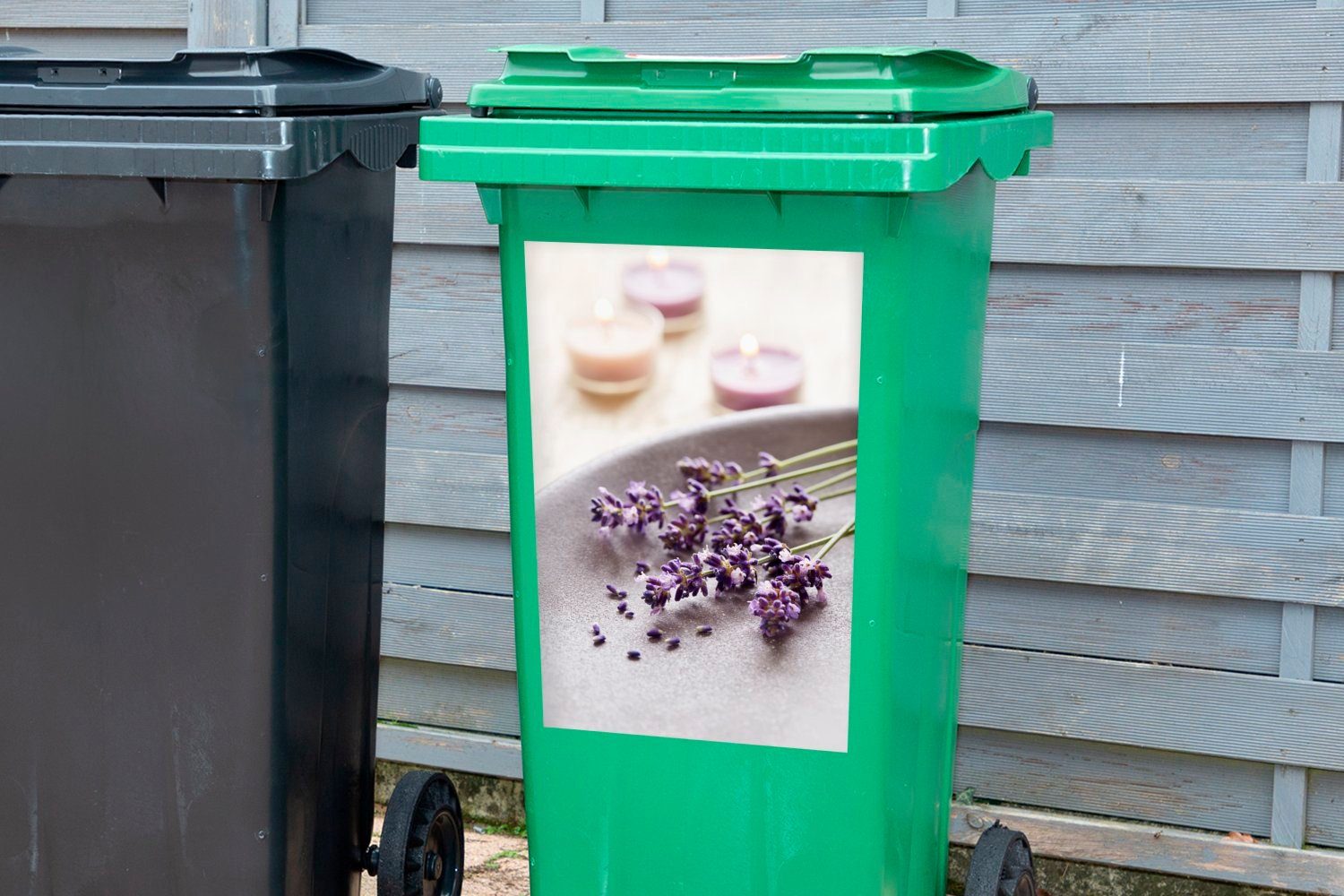 St), Nahaufnahme (1 Sticker, Mülltonne, Wandsticker Abfalbehälter MuchoWow Container, von Lavendelblüten Mülleimer-aufkleber,