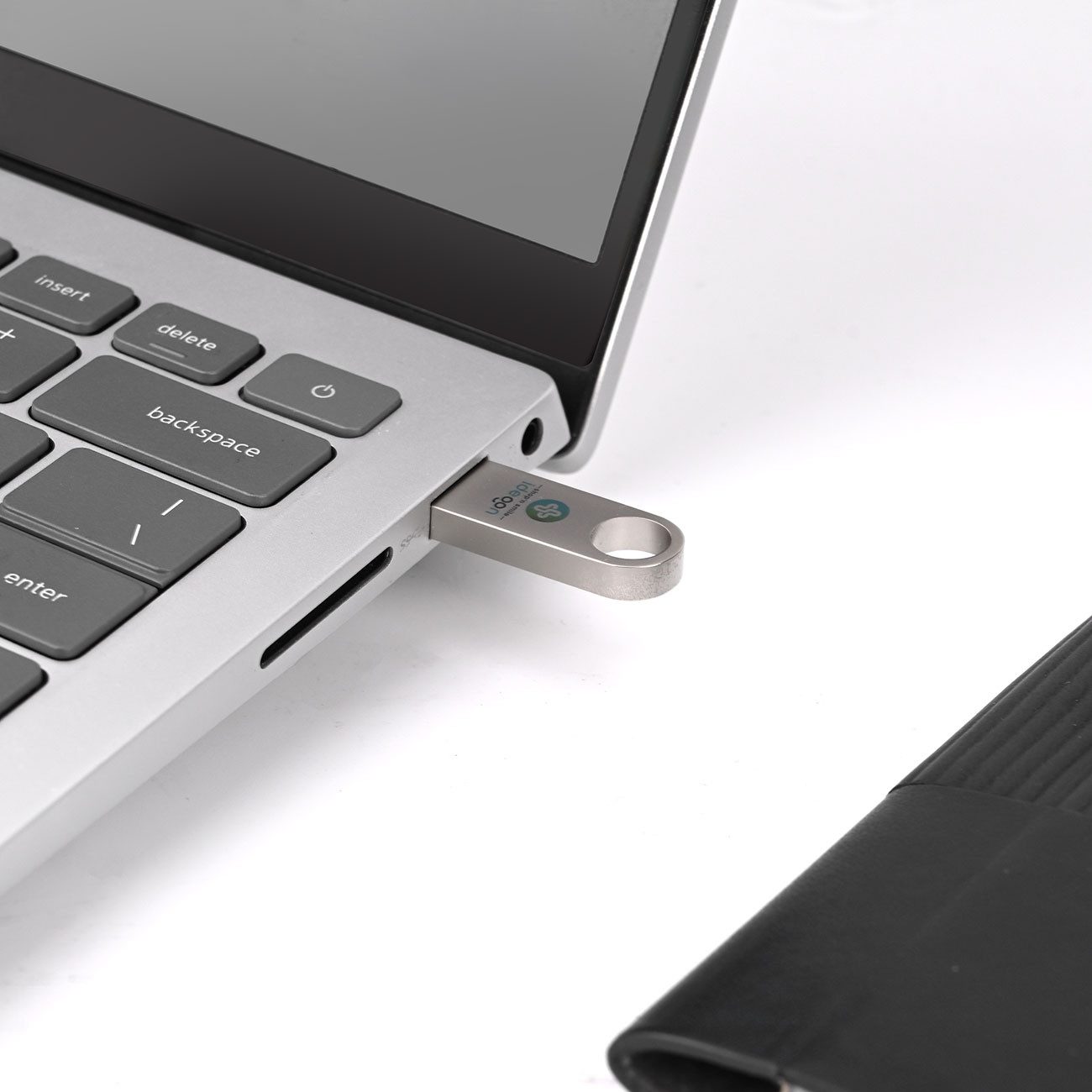 shop'n smile ideoon 64GB USB 3.0 Stick Schnelle Datenübertragung zuverlässiger Speicher USB-Stick (64 GB USB 3.0, Metallgehäuse, schlank & leicht, bis 20 MB/s) – Bild 5 von 5