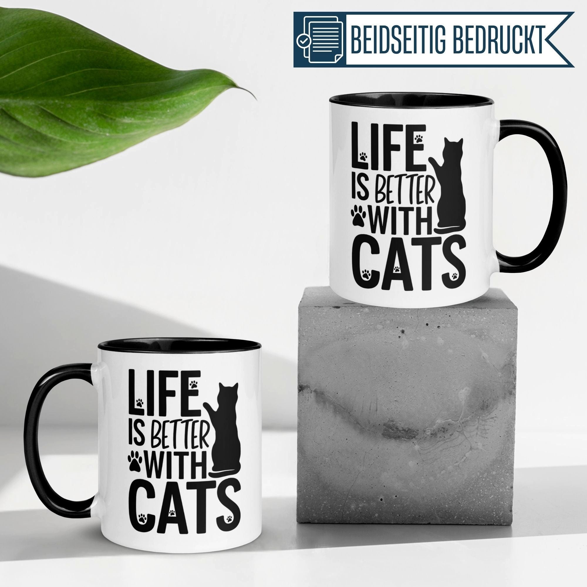 Momentals Tasse Katze – „Life is better with cats“ – lustiger Katzen Geschenk Becher, Gratis Versand · Links-&Rechtshänder · Spülmaschinenfest
