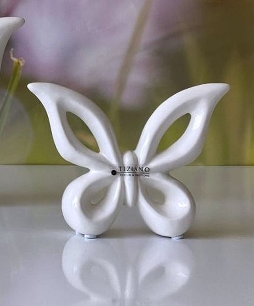 TIZIANO - DESIGN & EMOTIONS Tierfigur Keramik-Schmetterling Lia – Elegante Frühlingsdeko in Creme-Weiß