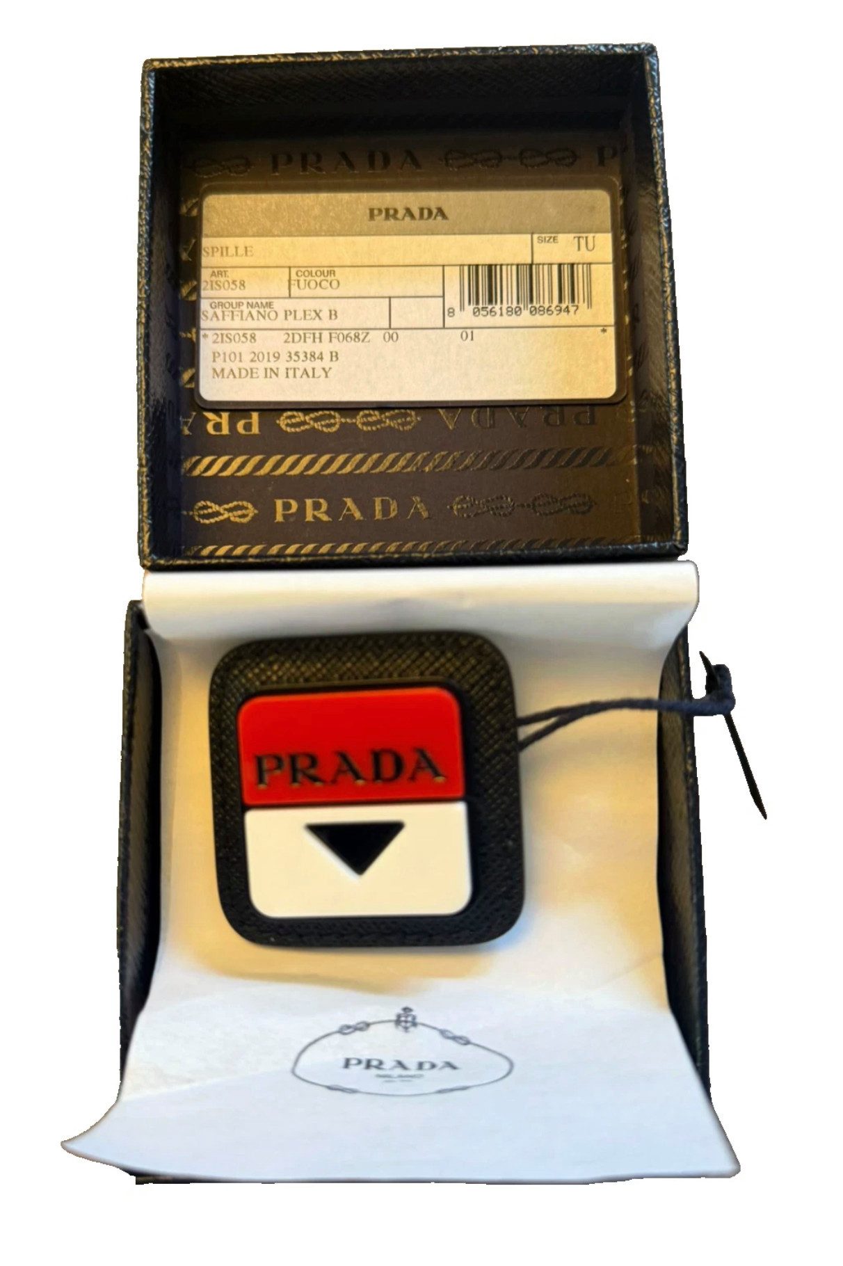 PRADA Anstecknadel Logo Brosche Pin Patch Neu, Lieferung mit Box mit Echtheitskarte und Etikett