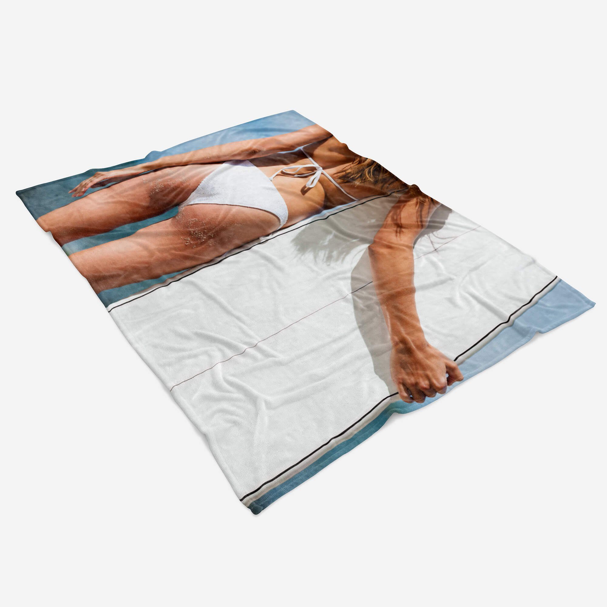 Sinus Art Handtücher Handtuch Biki, (1-St), Kuscheldecke Saunatuch Baumwolle-Polyester-Mix mit Surferin Handtuch Sexy Fotomotiv Strandhandtuch