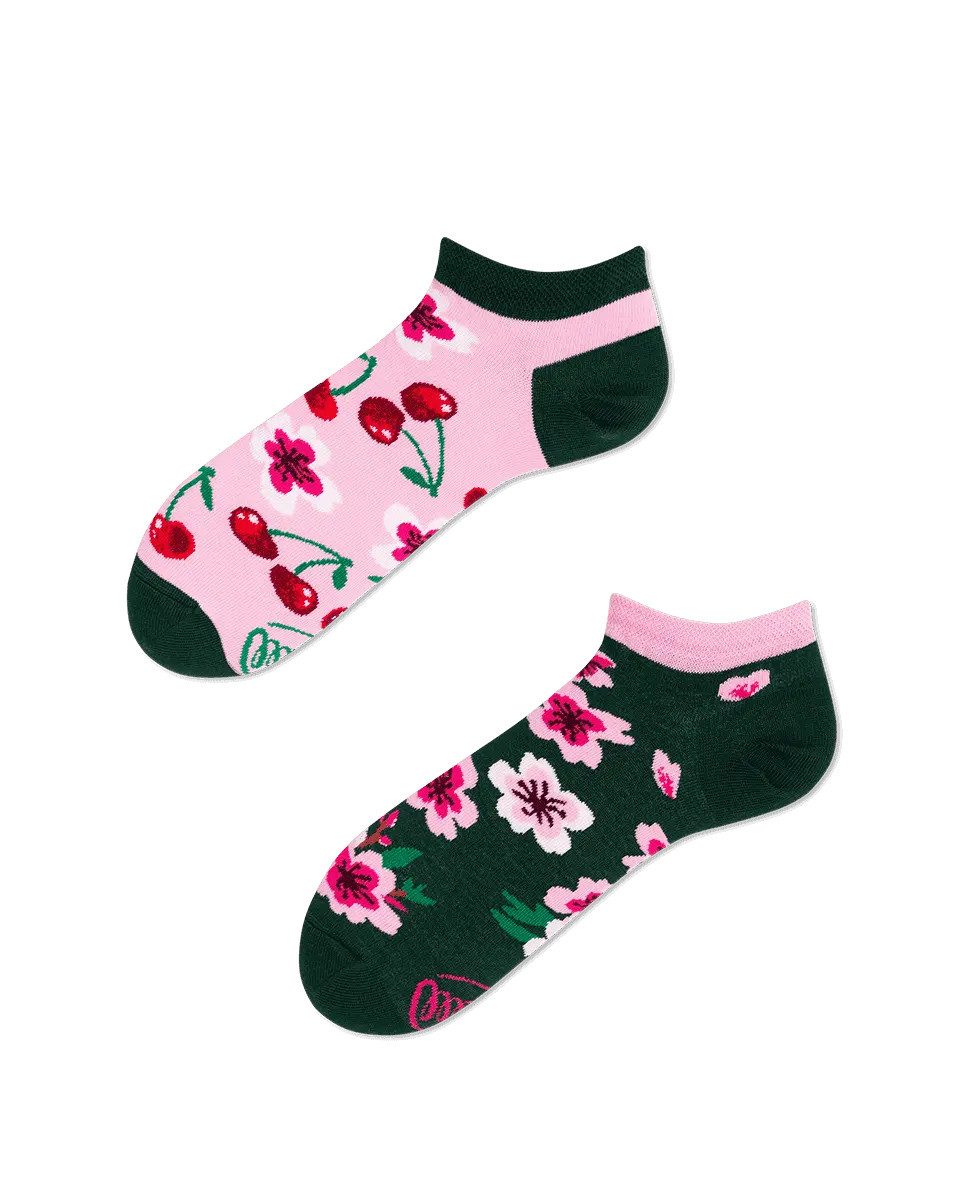 Many Mornings Sneakersocken Many Mornings Sneaker Cherry Blossom (1 Paar, 1-Paar, 1 Paar) immer ein dismatching Paar