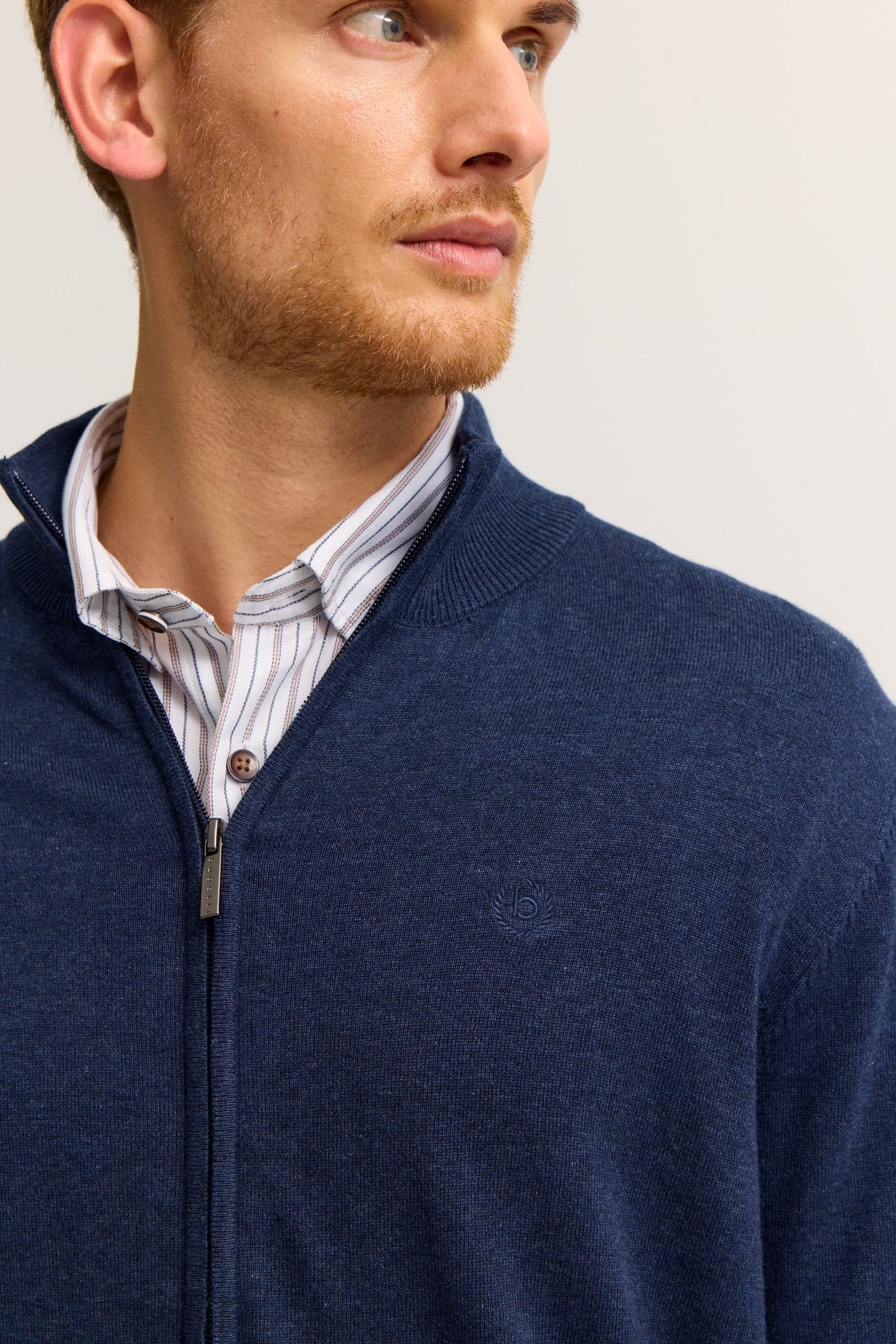 bugatti Strickjacke Regular Fit aus Baumwolle mit Stehkragen