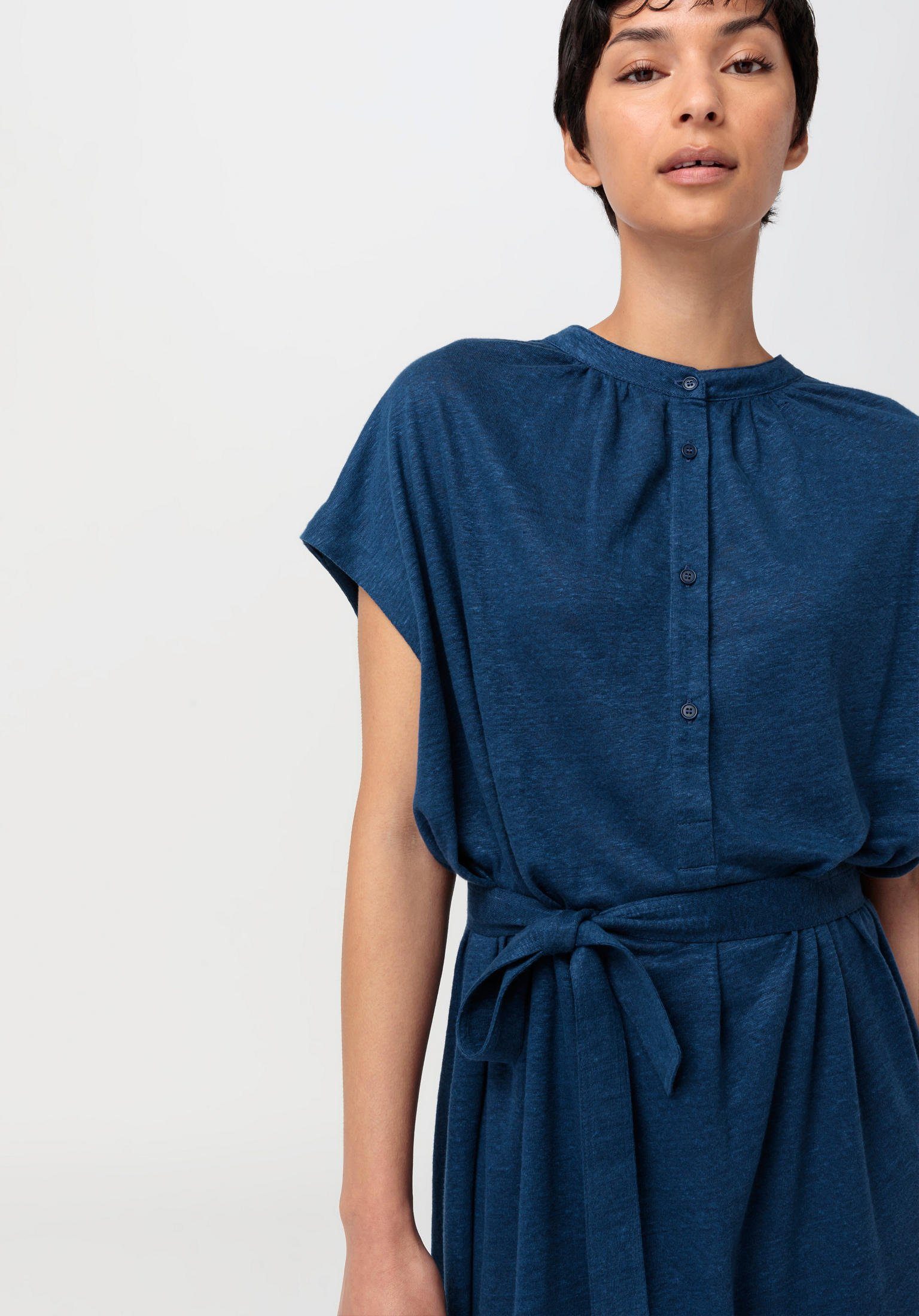 Hessnatur Jerseykleid aus reinem Leinen (1-tlg) günstig online kaufen