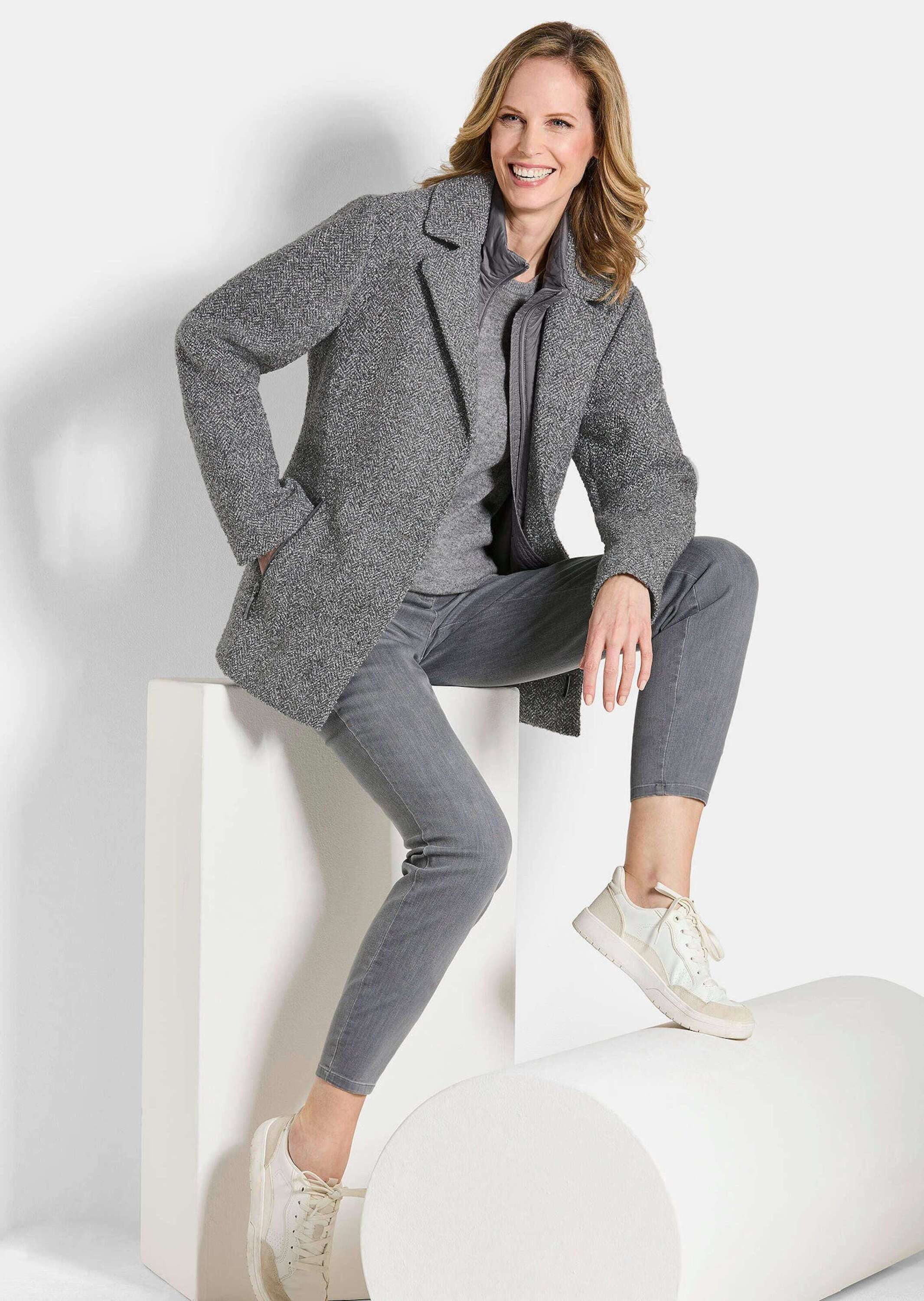 GOLDNER Outdoorjacke Moderne Wolljacke mit Steppeinsatz Wintermantel mit Fischgratmuster, Reverskragen und Langarm