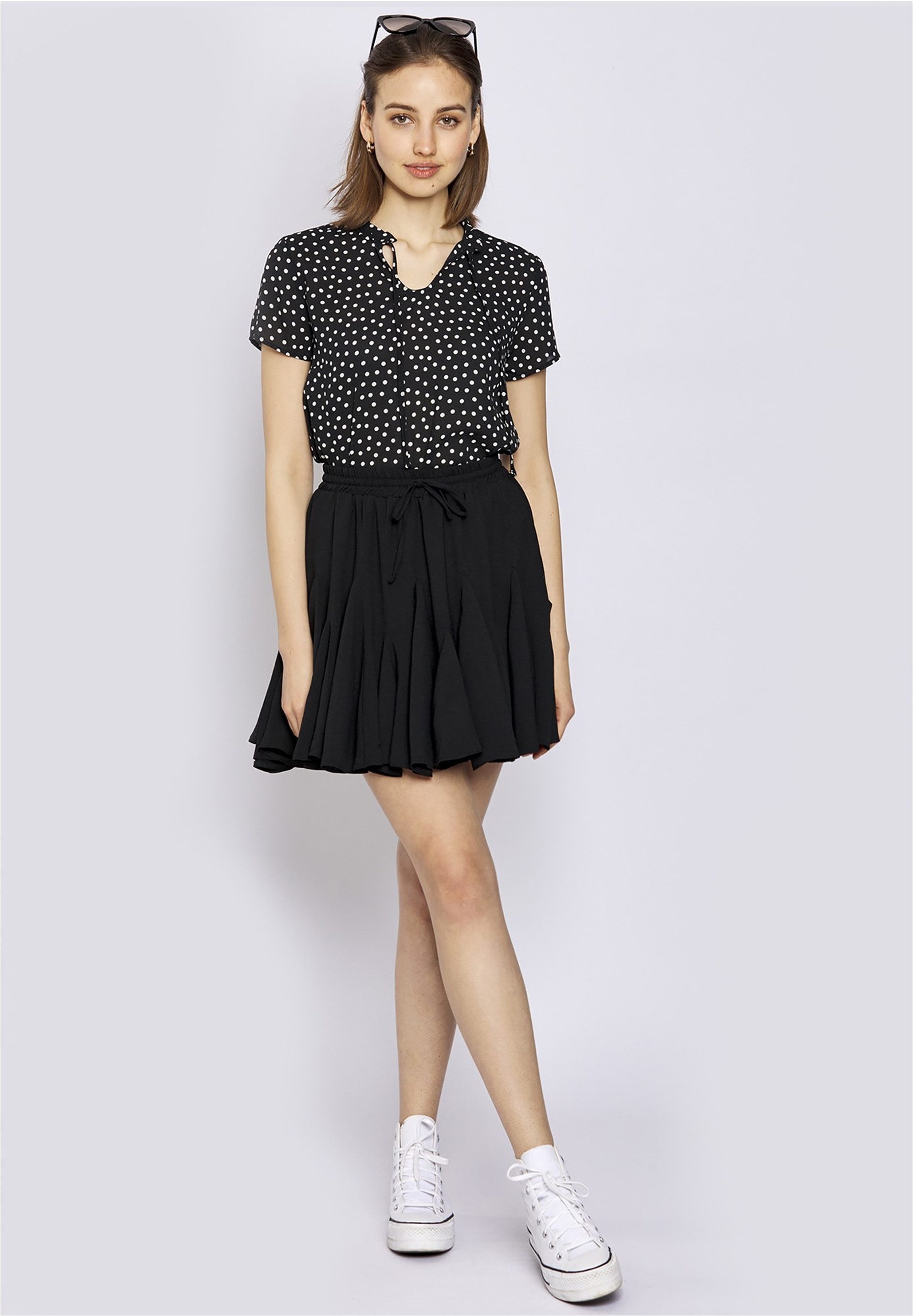 freshlions Klassische Bluse Amea (1-tlg) mit niedlichen Punkten günstig online kaufen