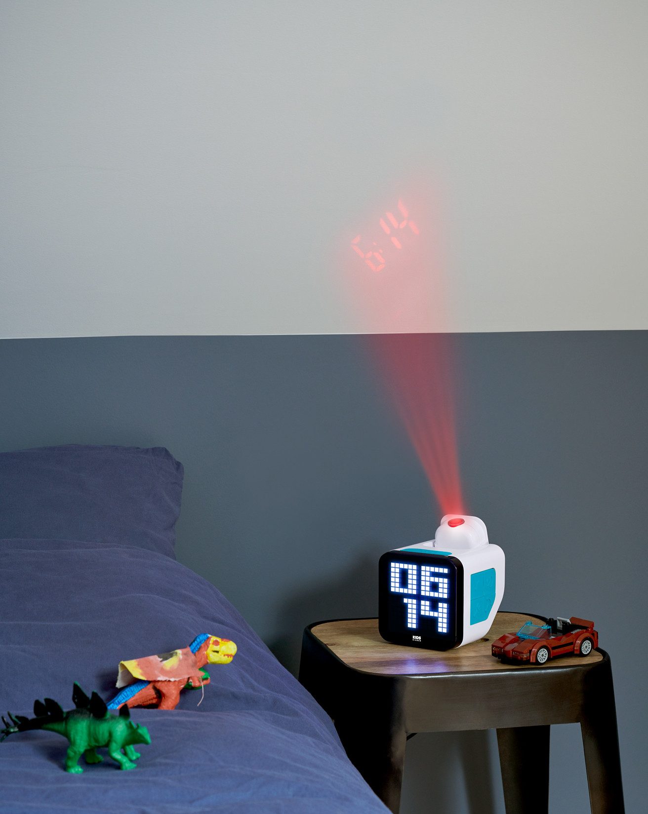 BigBen Retro Cube Wecker [m. Projektor, white/blue] Bluetooth-Lautsprecher