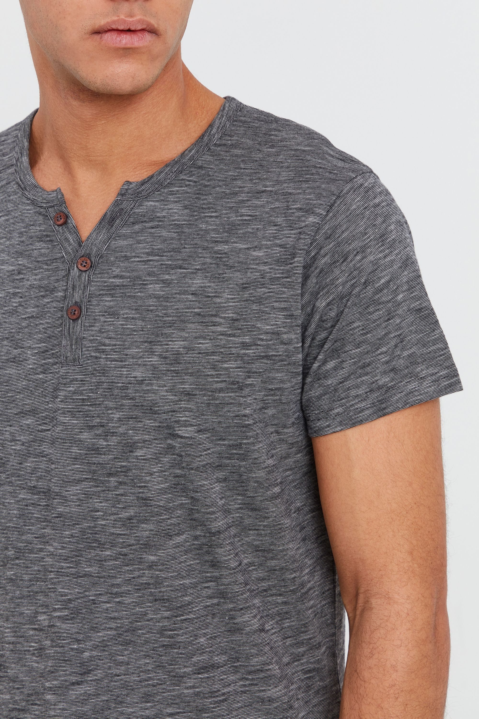 !Solid Rundhalsshirt SDSigos Kurzarmshirt mit Knopfleiste günstig online kaufen