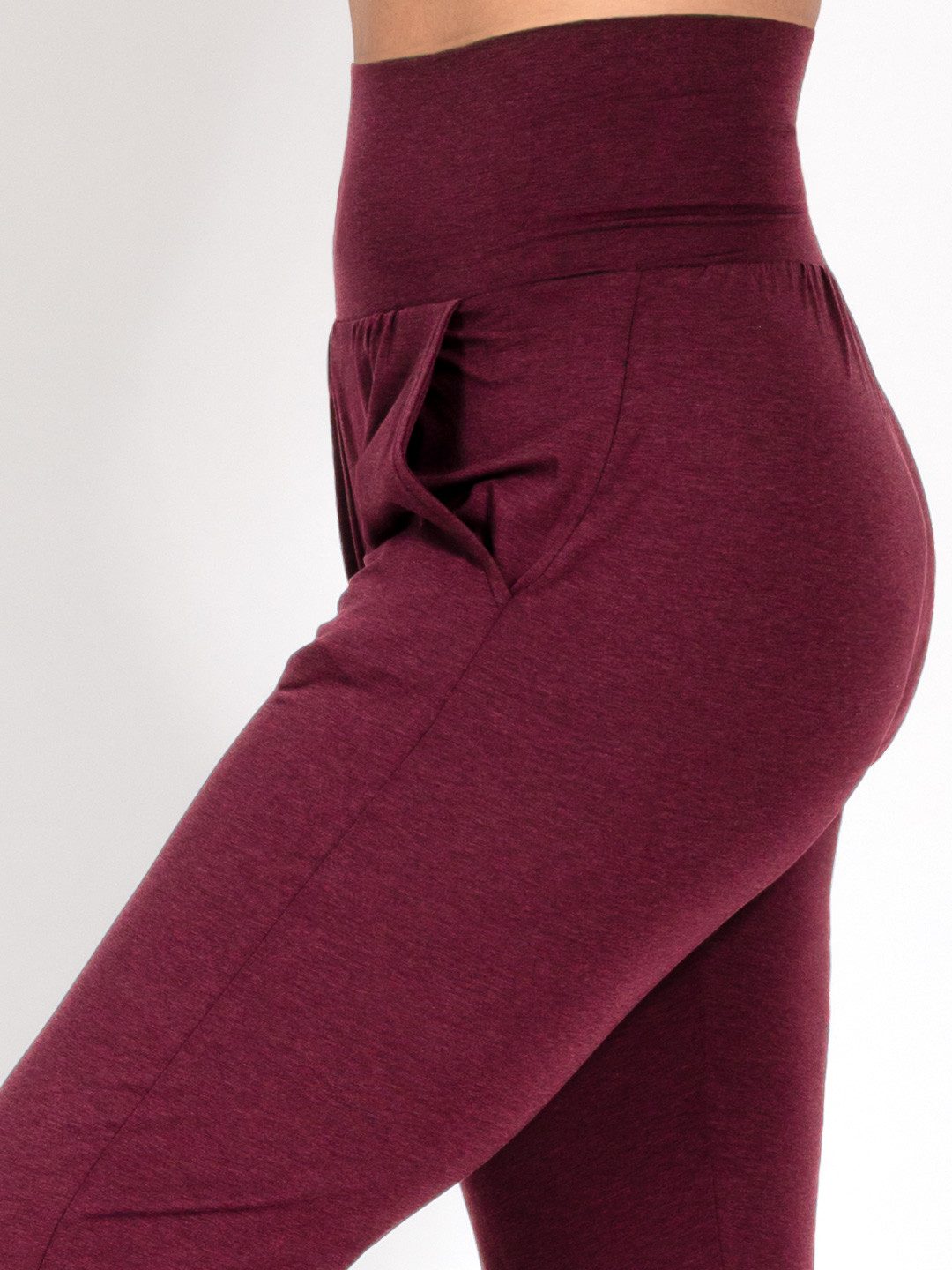 Magadi Yogahose Paula aus weichem Naturmaterial