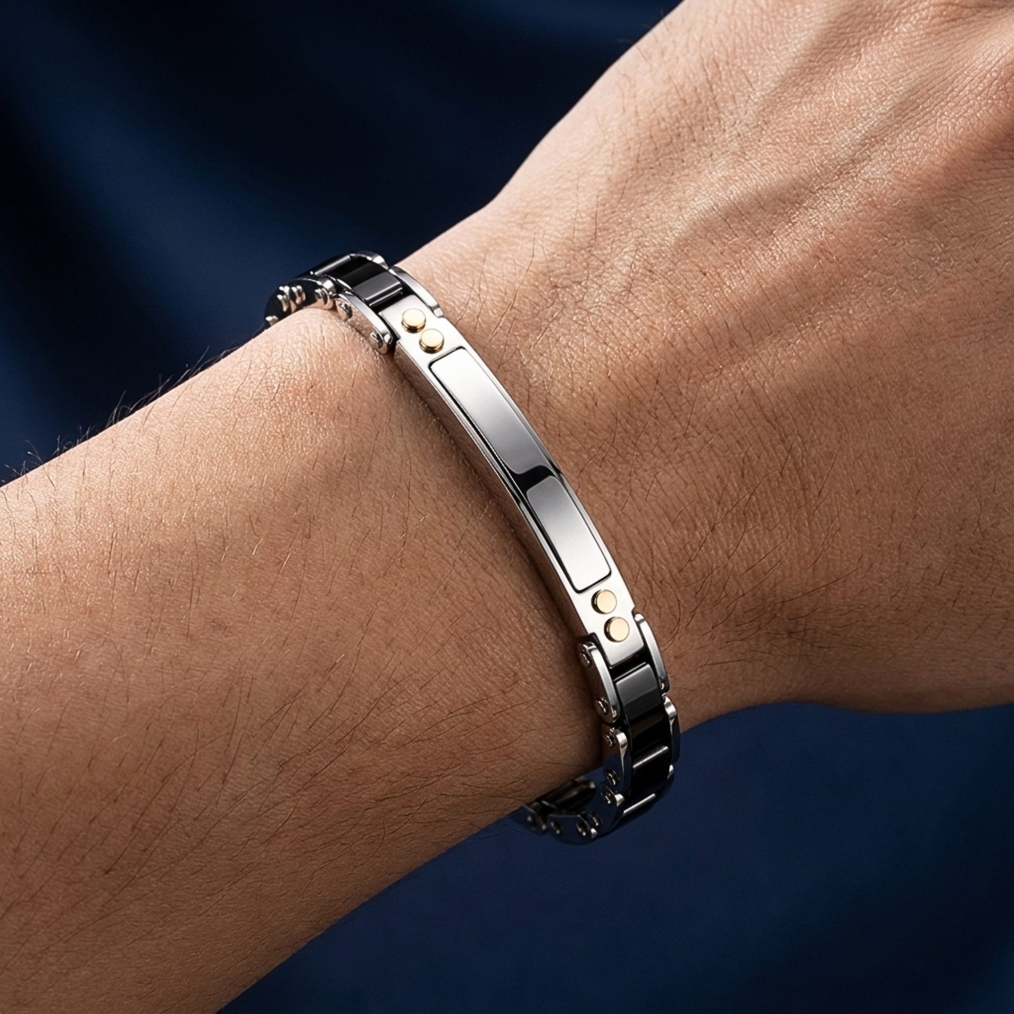 UNIQAL.de Edelstahlarmband Unisex PRIMO KERAMIK BLACK – Keramik & Edelstahl, klare Business-Optik (mit reduzierter Ästhetik, klarer Formensprache und souveränem Auftritt, inkl. Schmuckverpackung), hautfreundlicher 316L Edelstahl, wasserbeständig, verstellbar