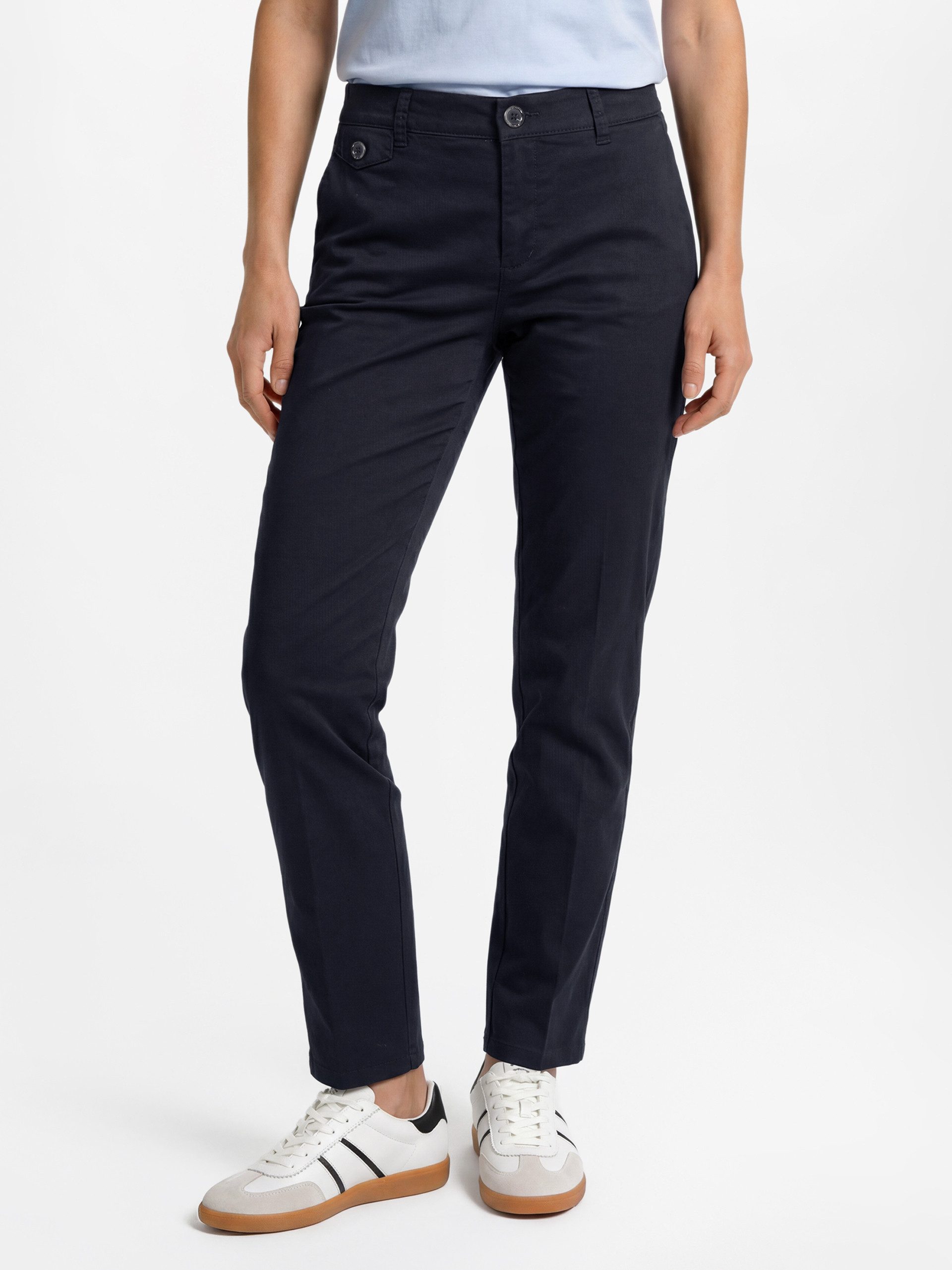 Chinos