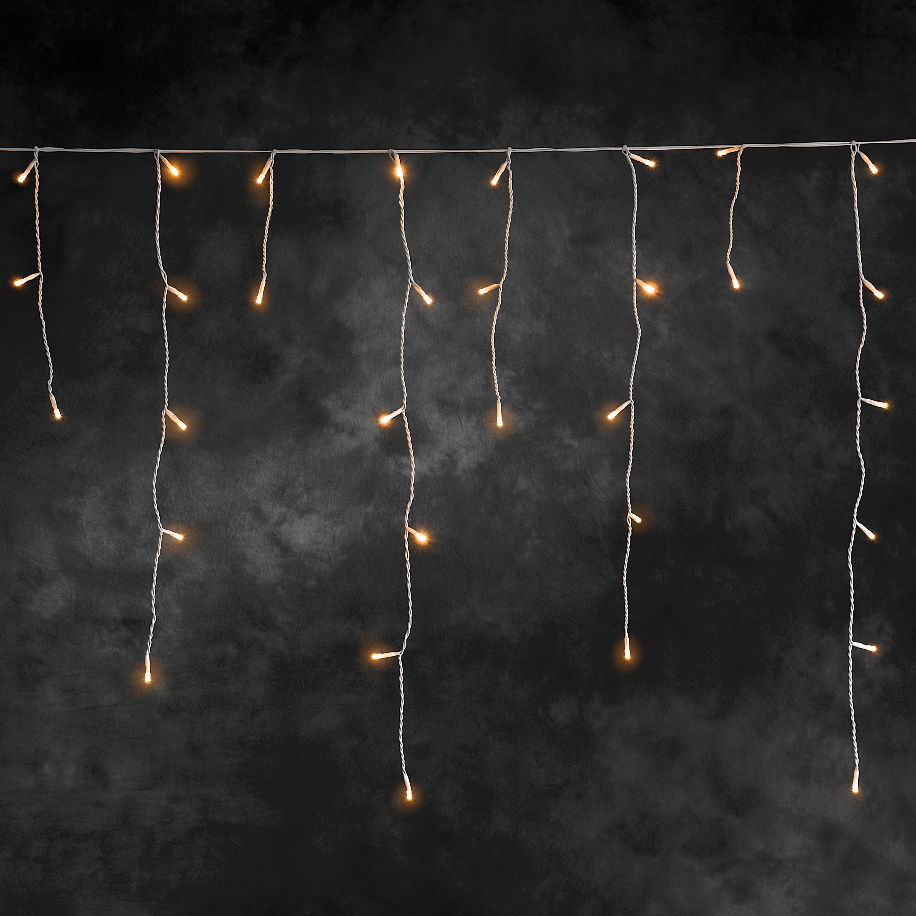KONSTSMIDE LED-Lichtervorhang Weihnachtsdeko aussen, 200-flammig, LED Eisregen Lichtervorhang, 200 bernsteinfarbene Dioden