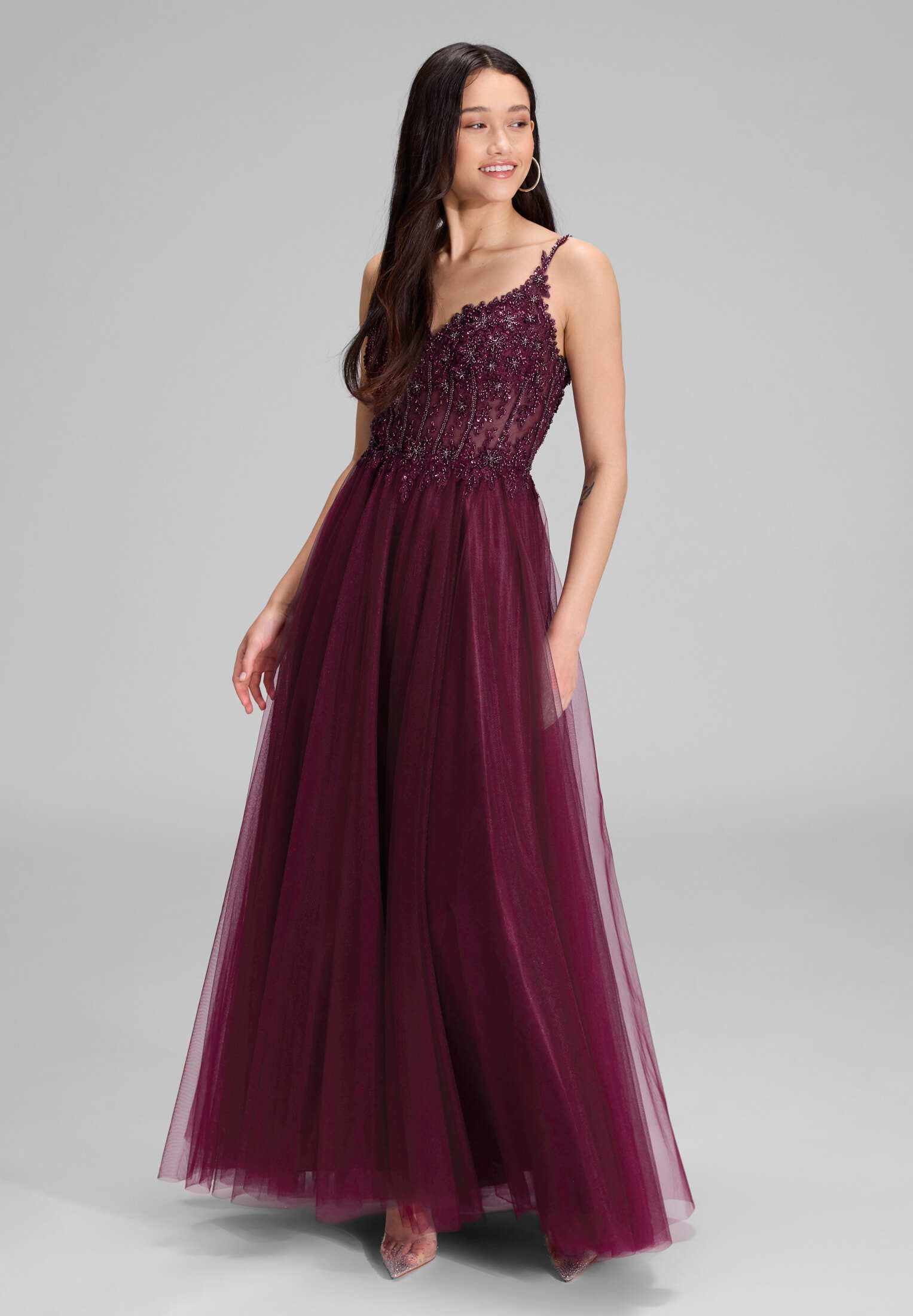 Hey Kyla Abendkleid - Ausgestelltes Tüllkleid mit Stickerei Taillierter Schnitt mit ausgestelltem Rockteil