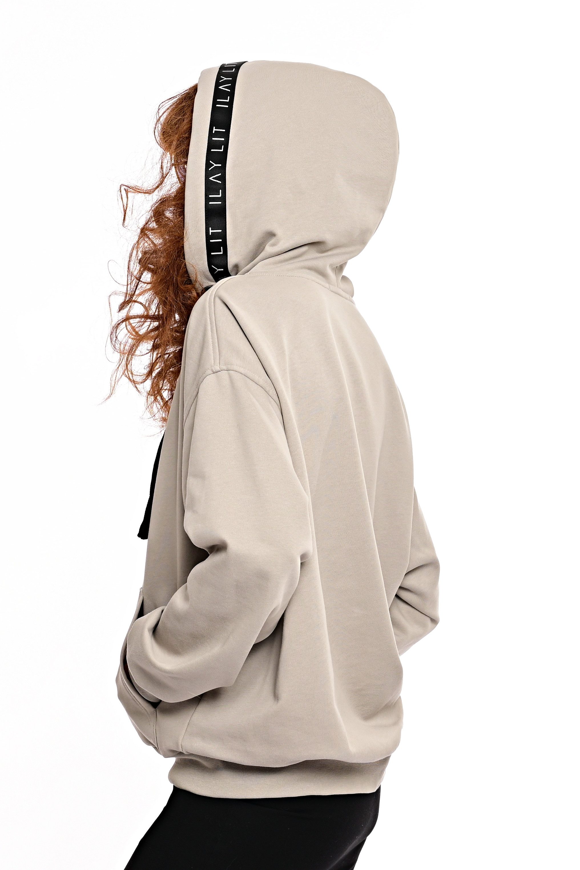 ILAY Lit Hoodie Oversize Hoodie mit Labelband- Different Luxury Street