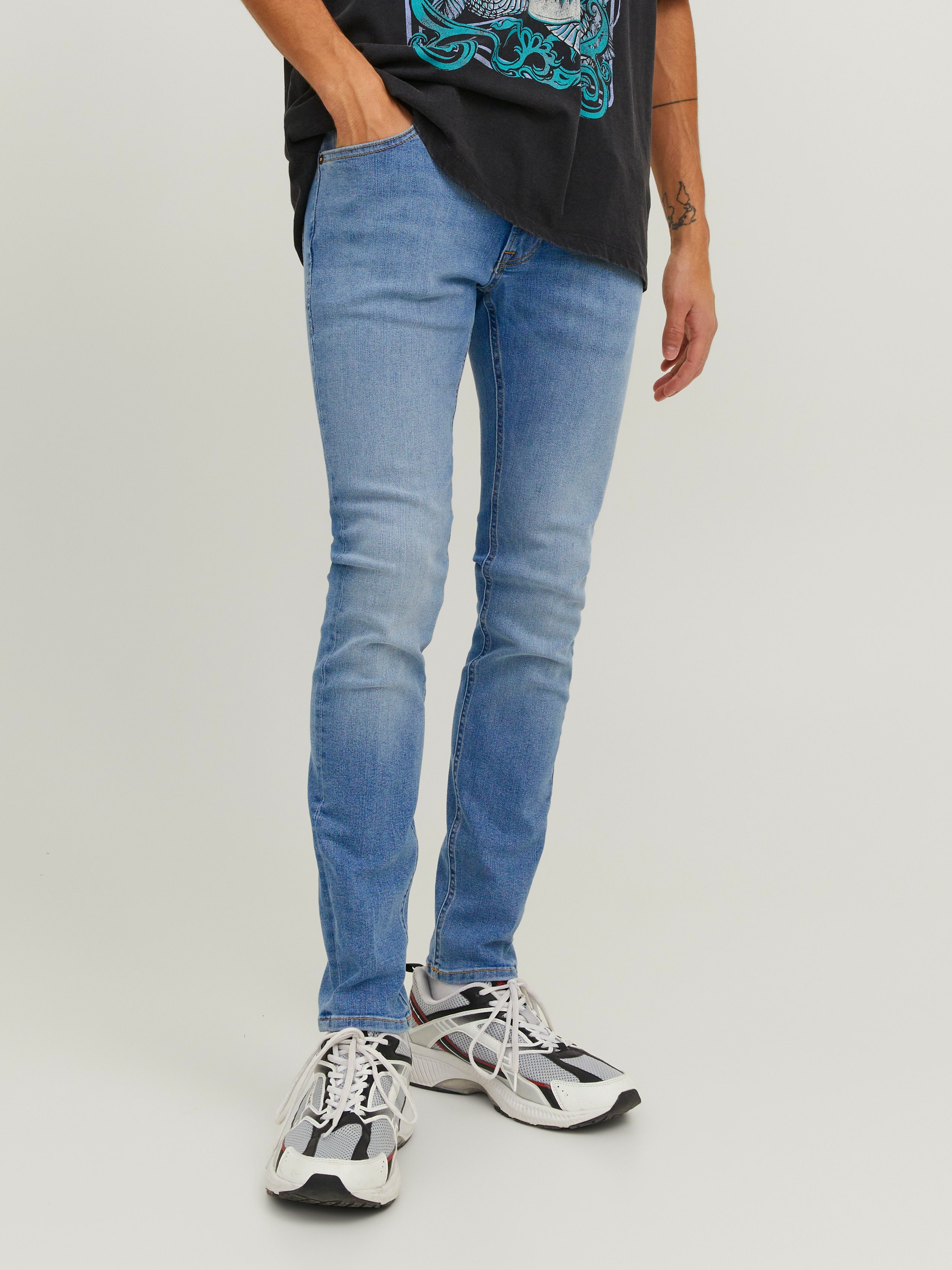 Jack & Jones Skinny-fit-Jeans JJILIAM Skinny Jeans mit Used-Waschung für schlanke Silhouette Abriebeffekte, modisch, skinny fit, Baumwollmischung