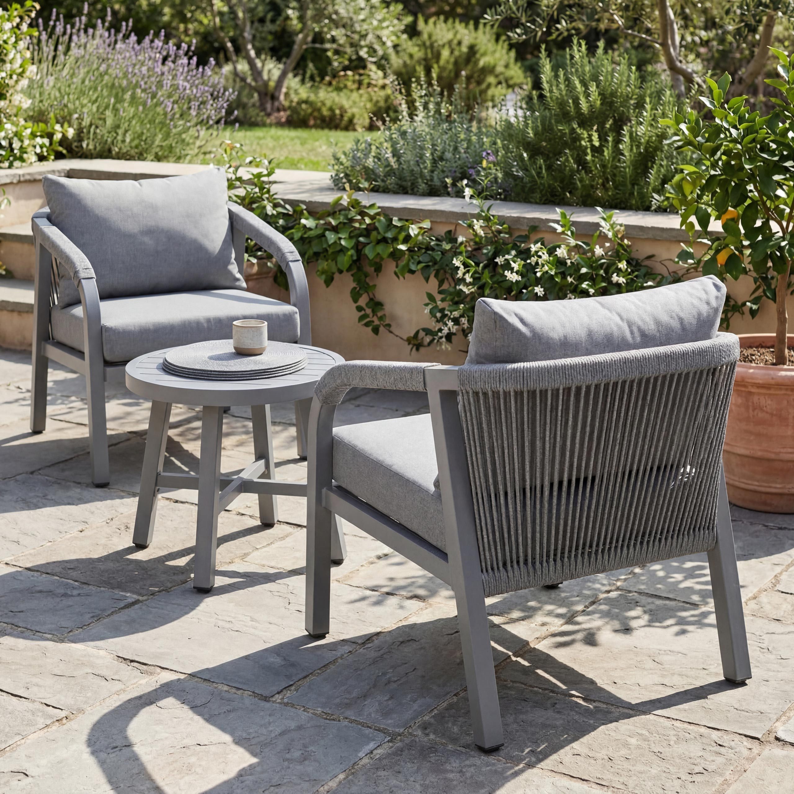 MCW Loungeset MCW-P82, (Set, 3-tlg), Mit elastischem Seilgeflecht, Inkl. wetterfeste Sitz- und Rückenkissen