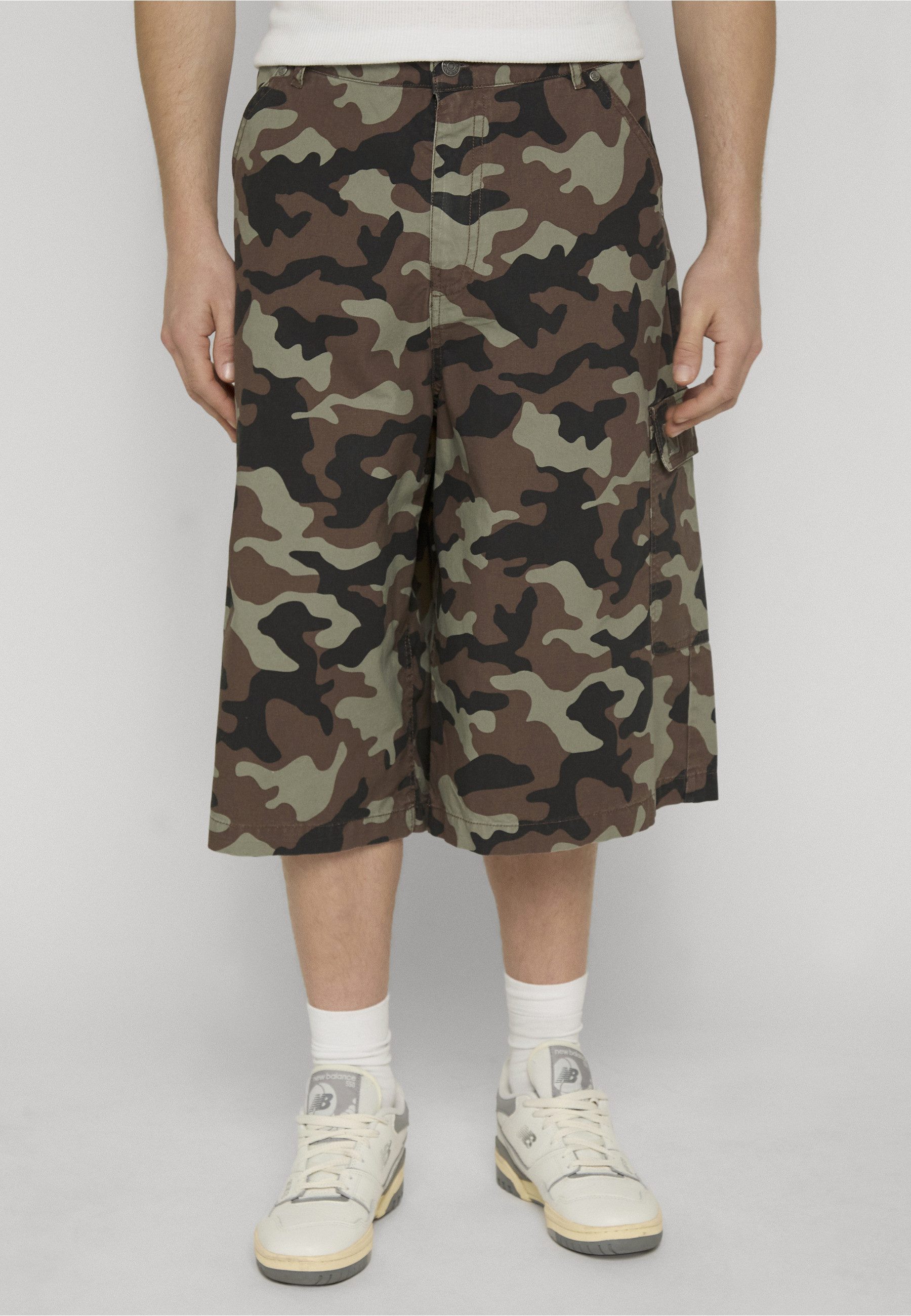 Karl Kani Cargoshorts Karl Kani OG Camo Baggy Cargo Shorts (1-tlg) – Bild 3 von 5