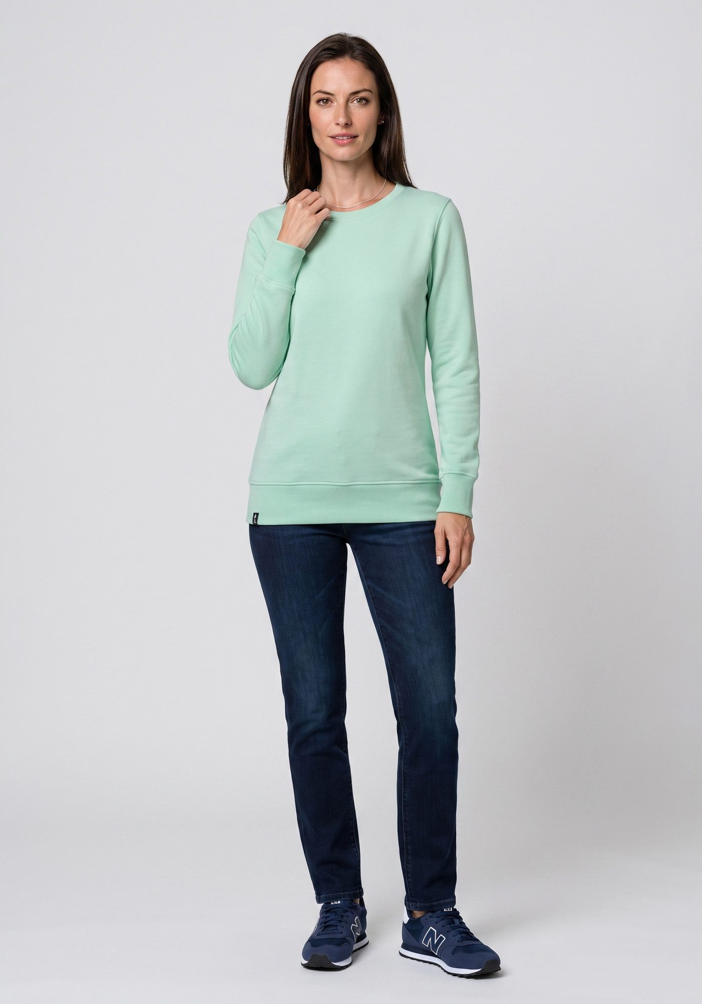 Alife & Kickin Sweatshirt LottaAK A schlichter Sweater mit Herz-Aufnäher in tollen Farben – Bild 5 von 5